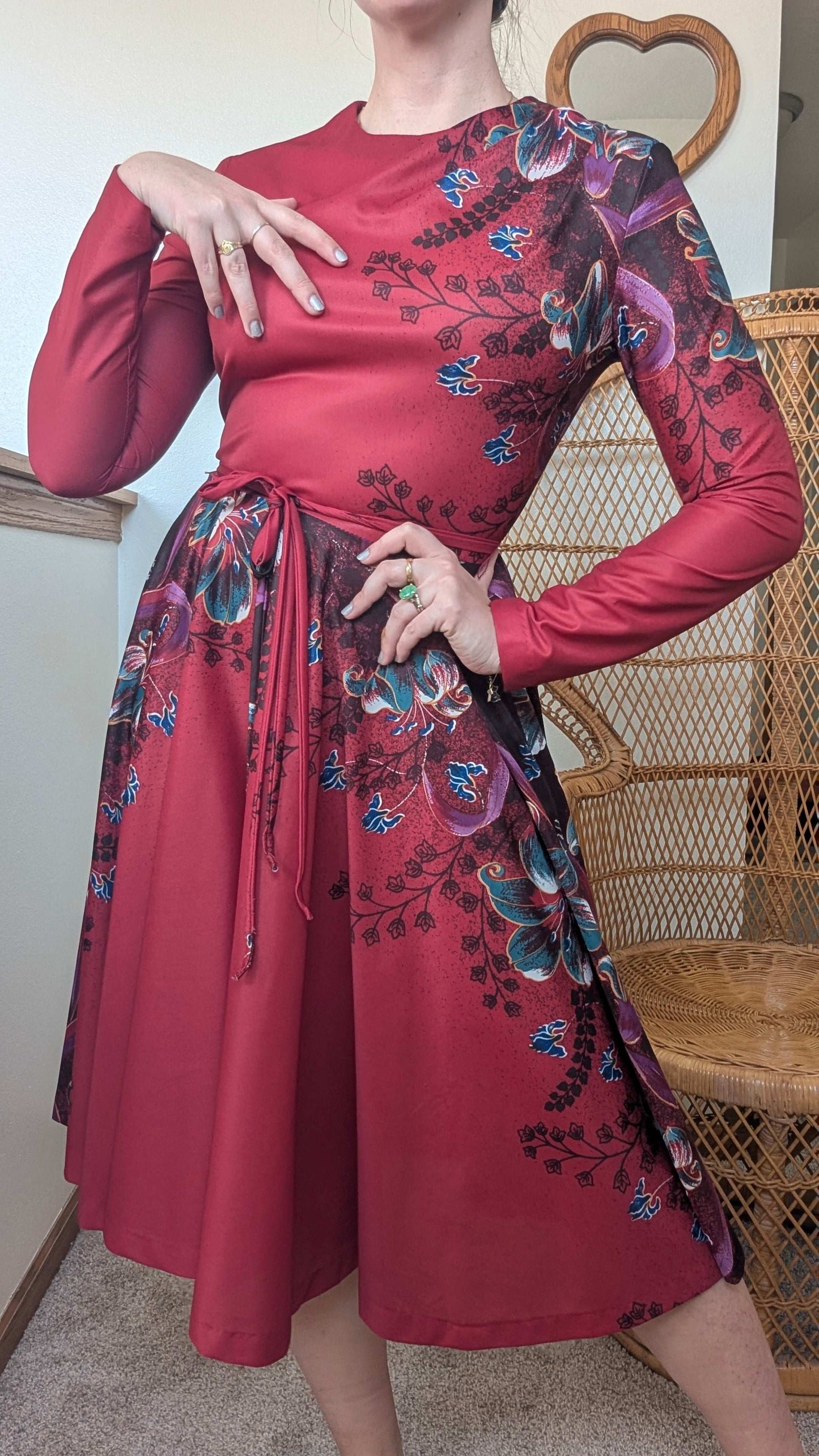 1970s berry floral dress Dress Rad Bonnie's Vintage