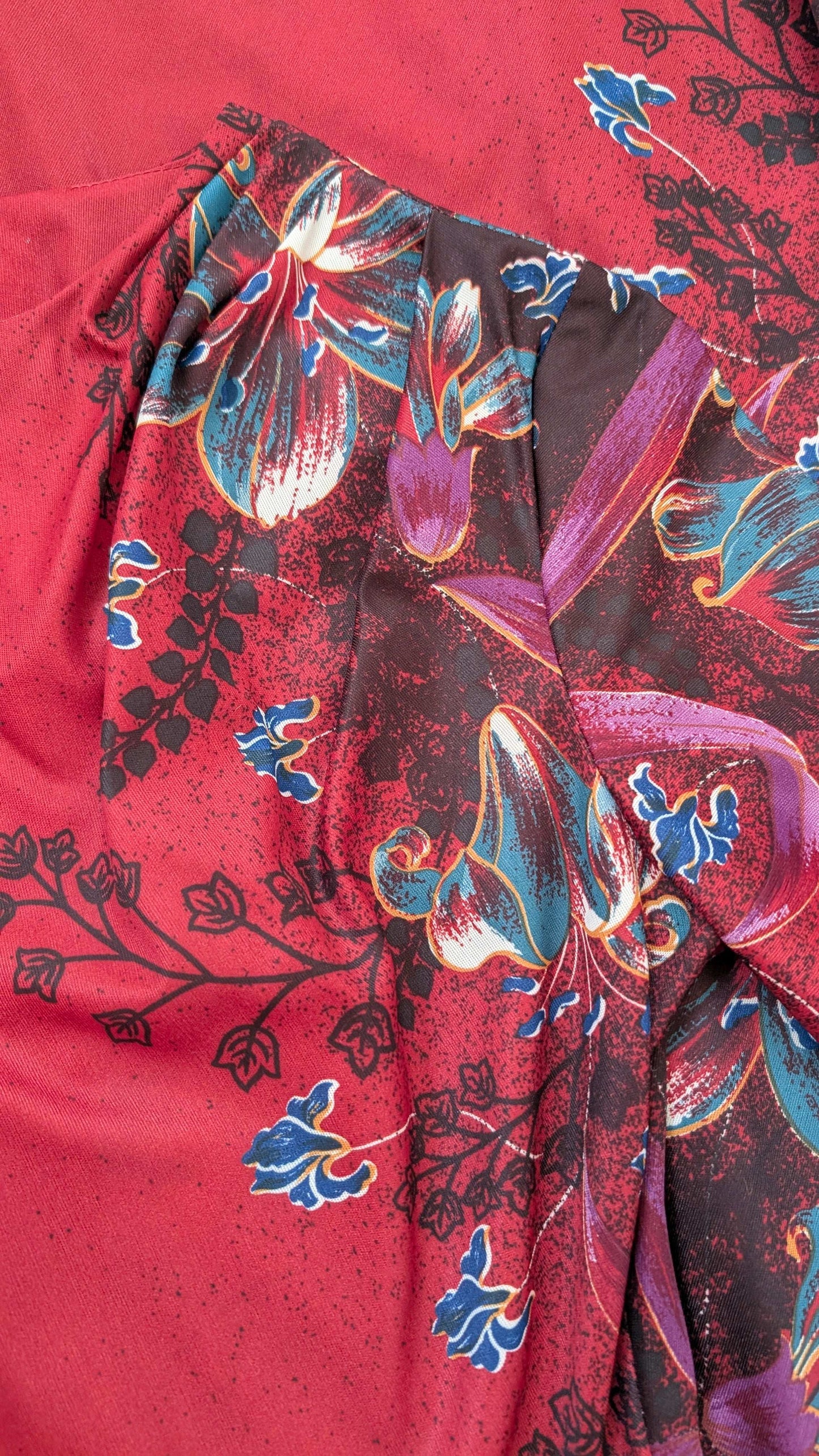 1970s berry floral dress Dress Rad Bonnie's Vintage