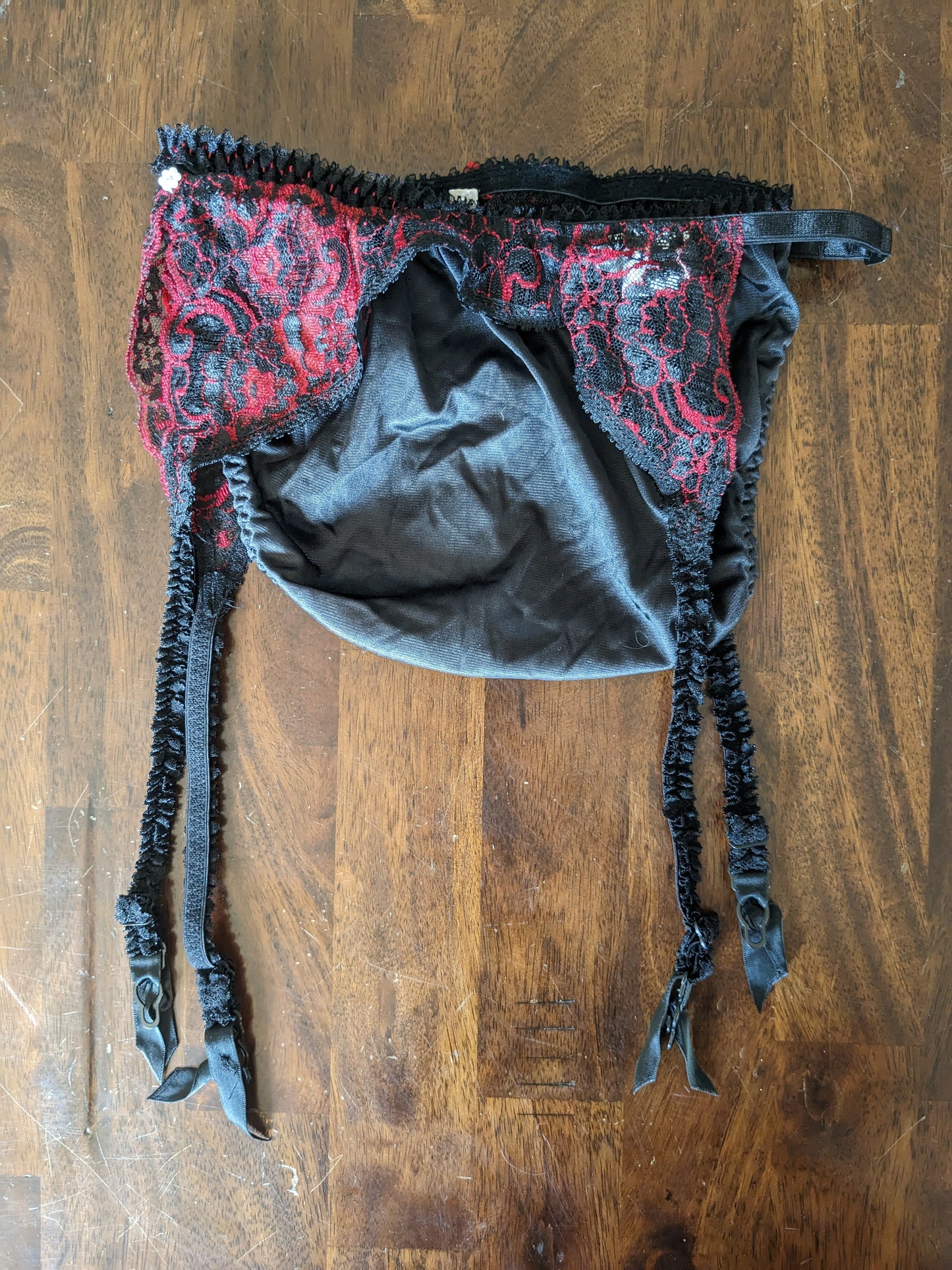 1980s panty & garter belt set Lingerie Rad Bonnie's Vintage