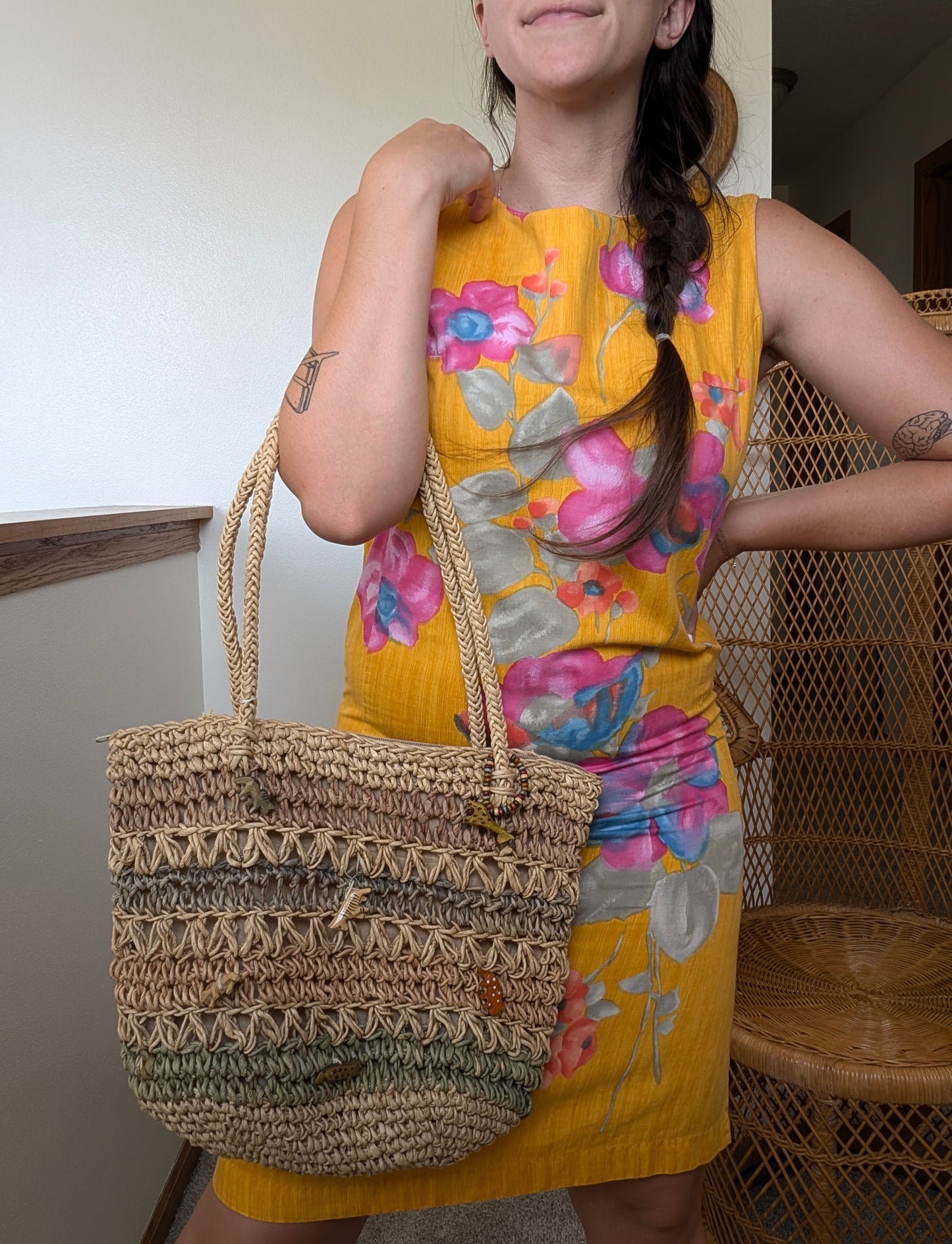 1990s straw beach bag