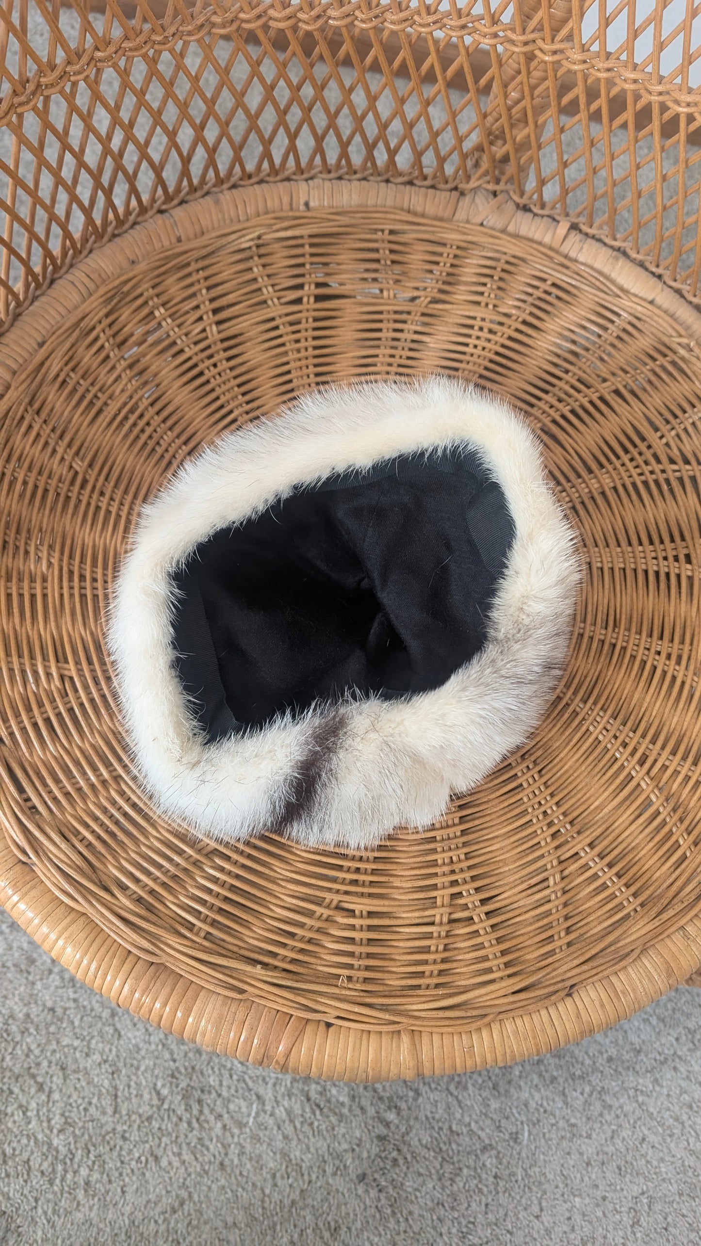 1960s fur hat hat Rad Bonnie's Vintage