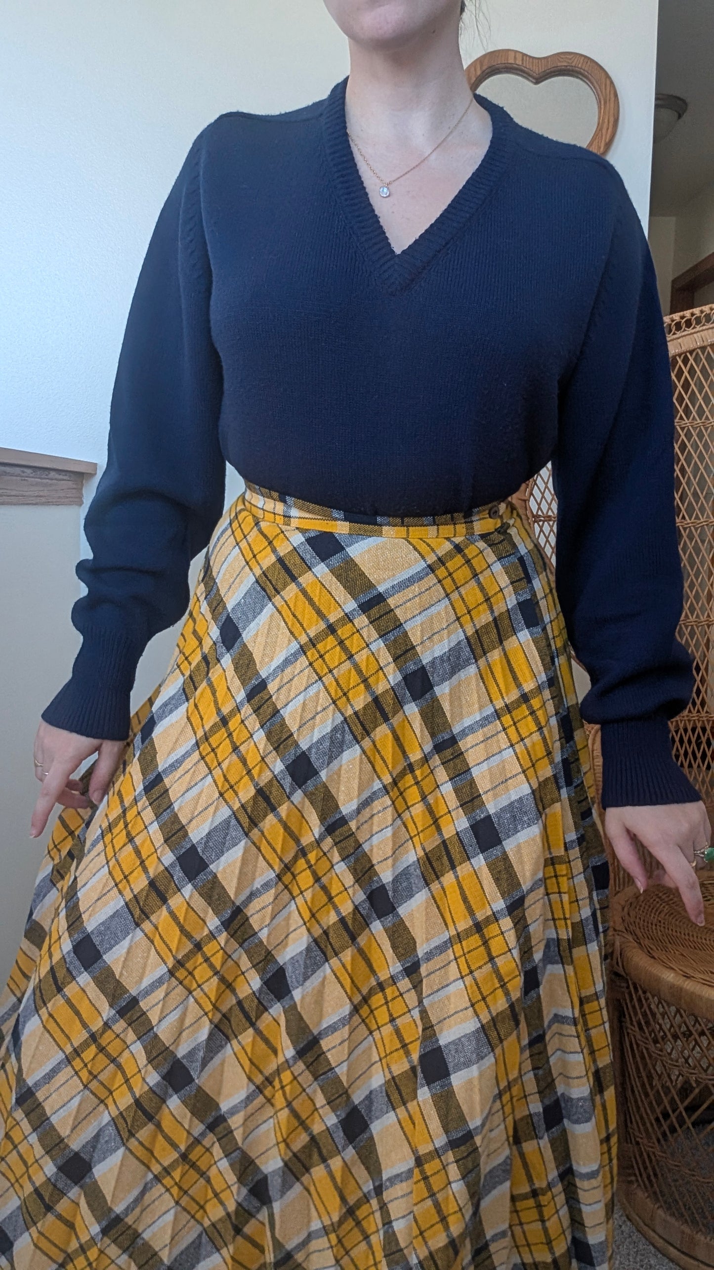 1970s navy sweater Sweater Rad Bonnie's Vintage