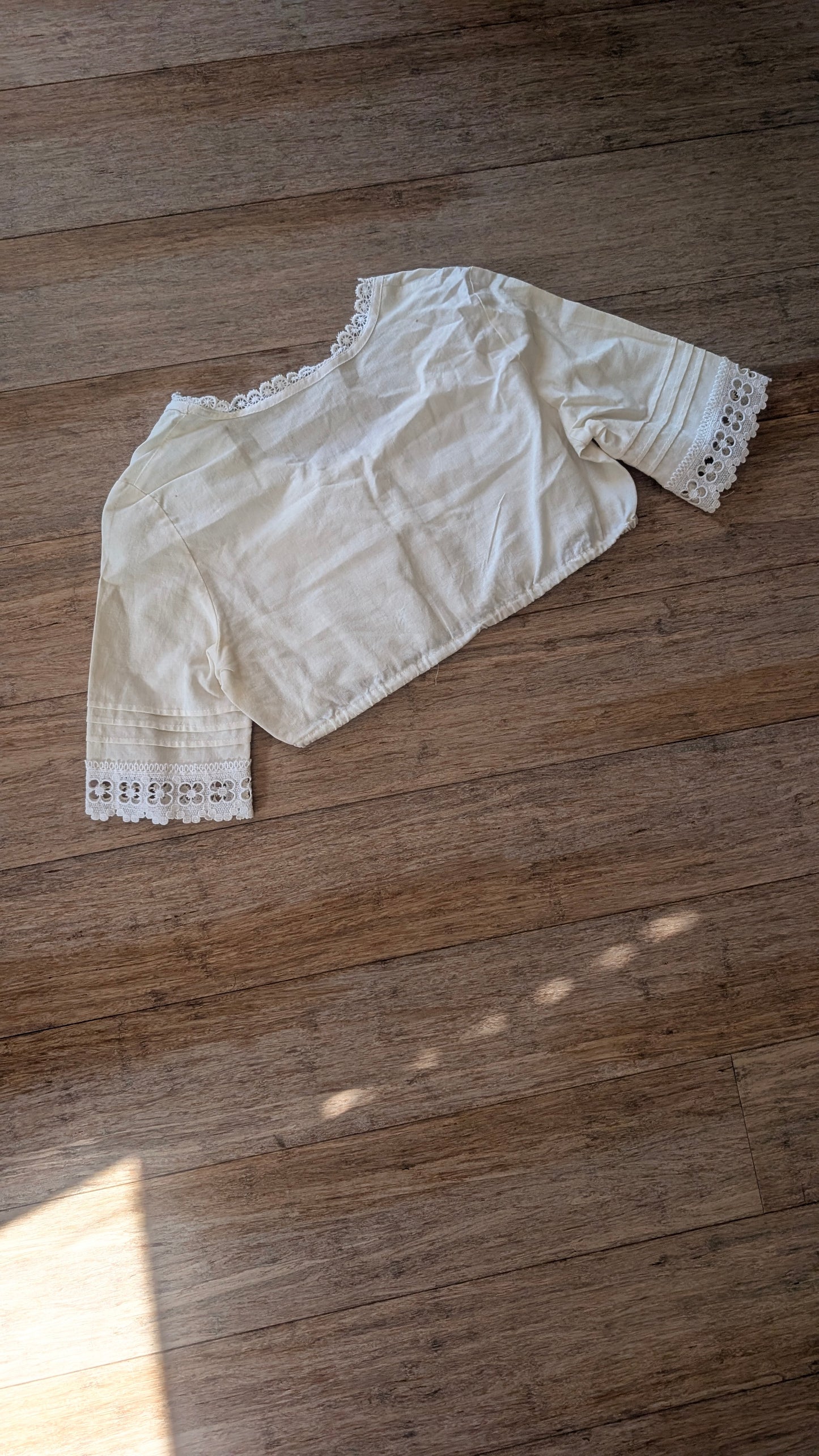 1970s drndl blouse Top Rad Bonnie's Vintage