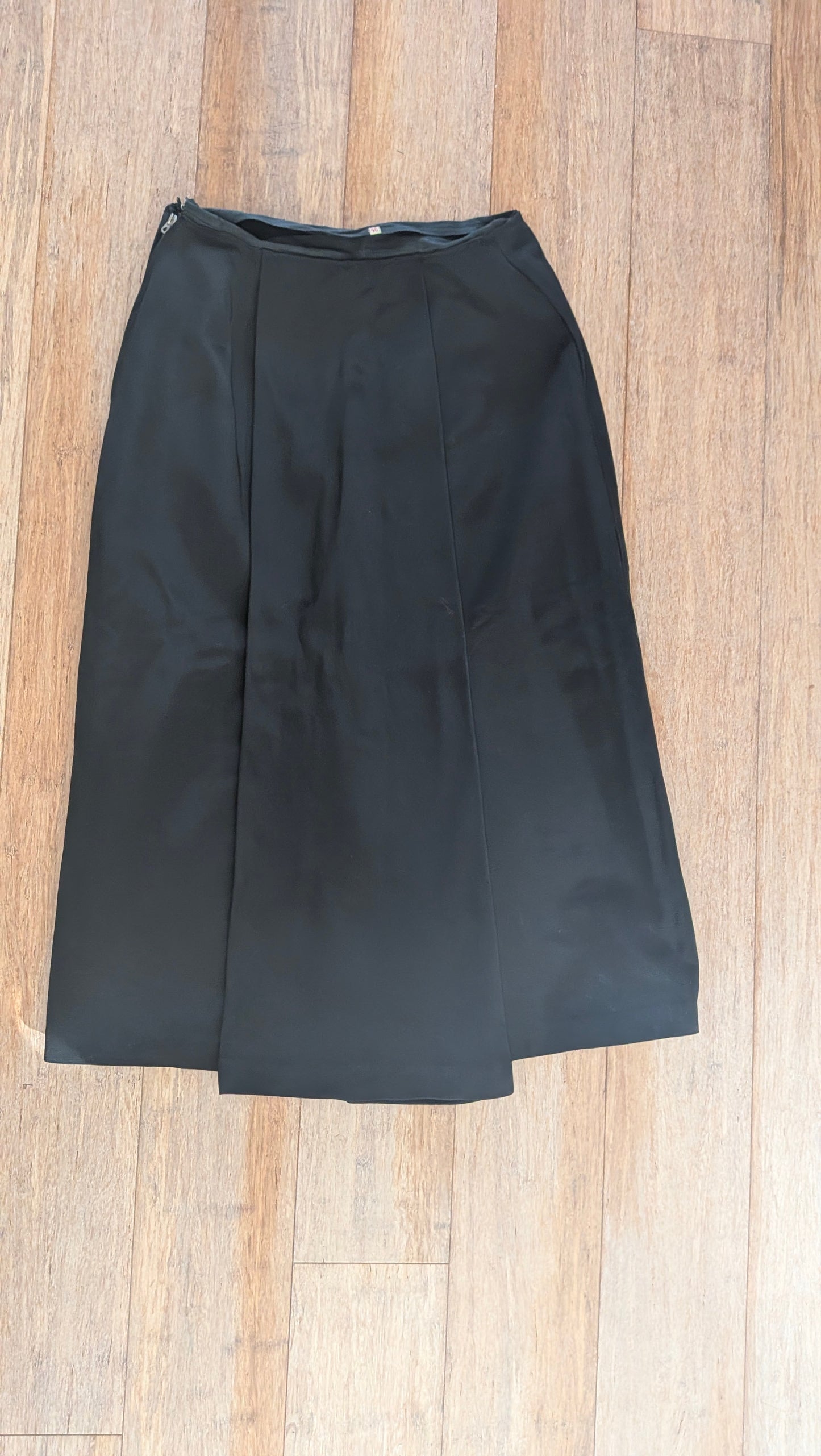 1940s luxury skirt suit