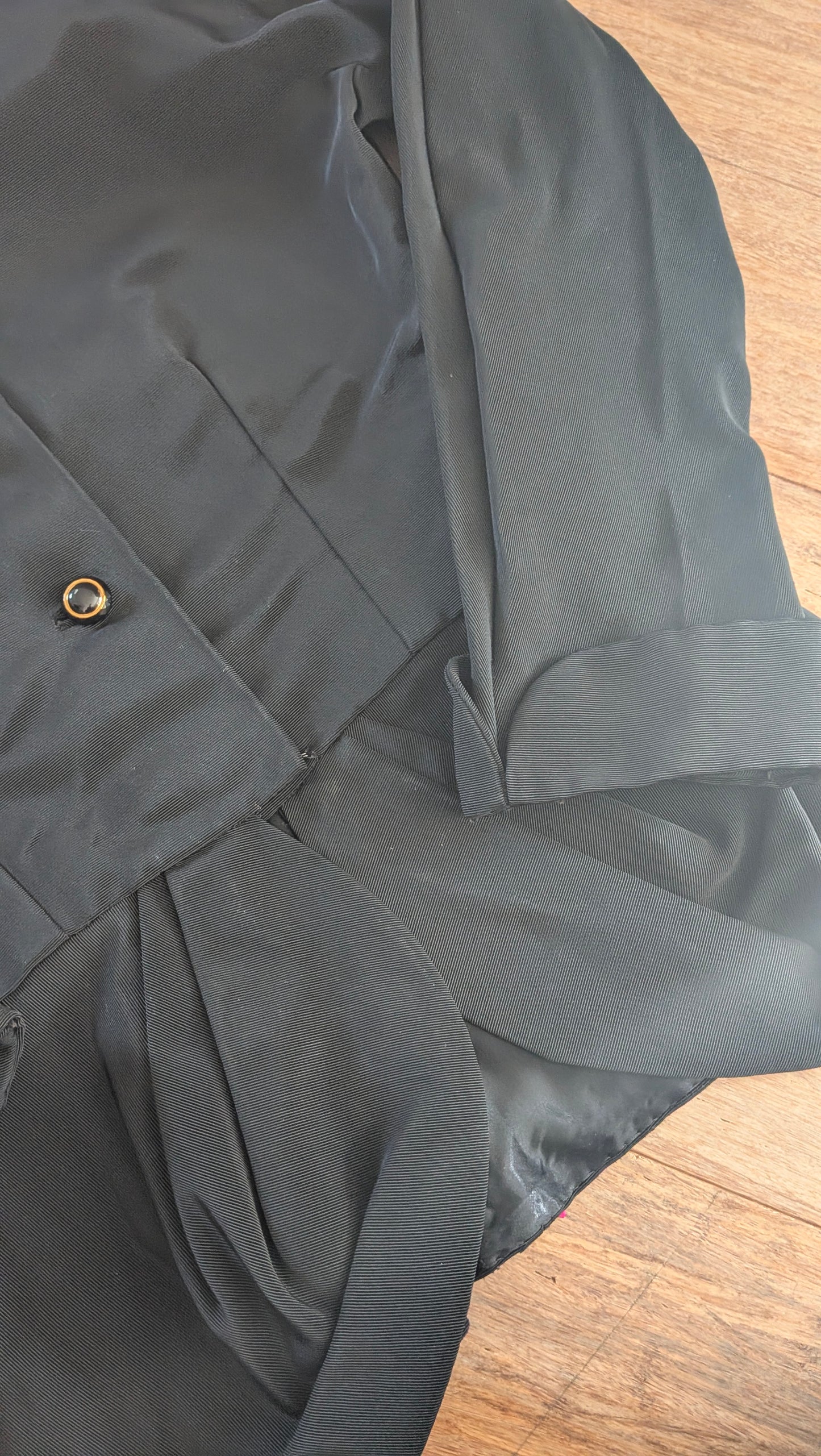 1940s luxury skirt suit