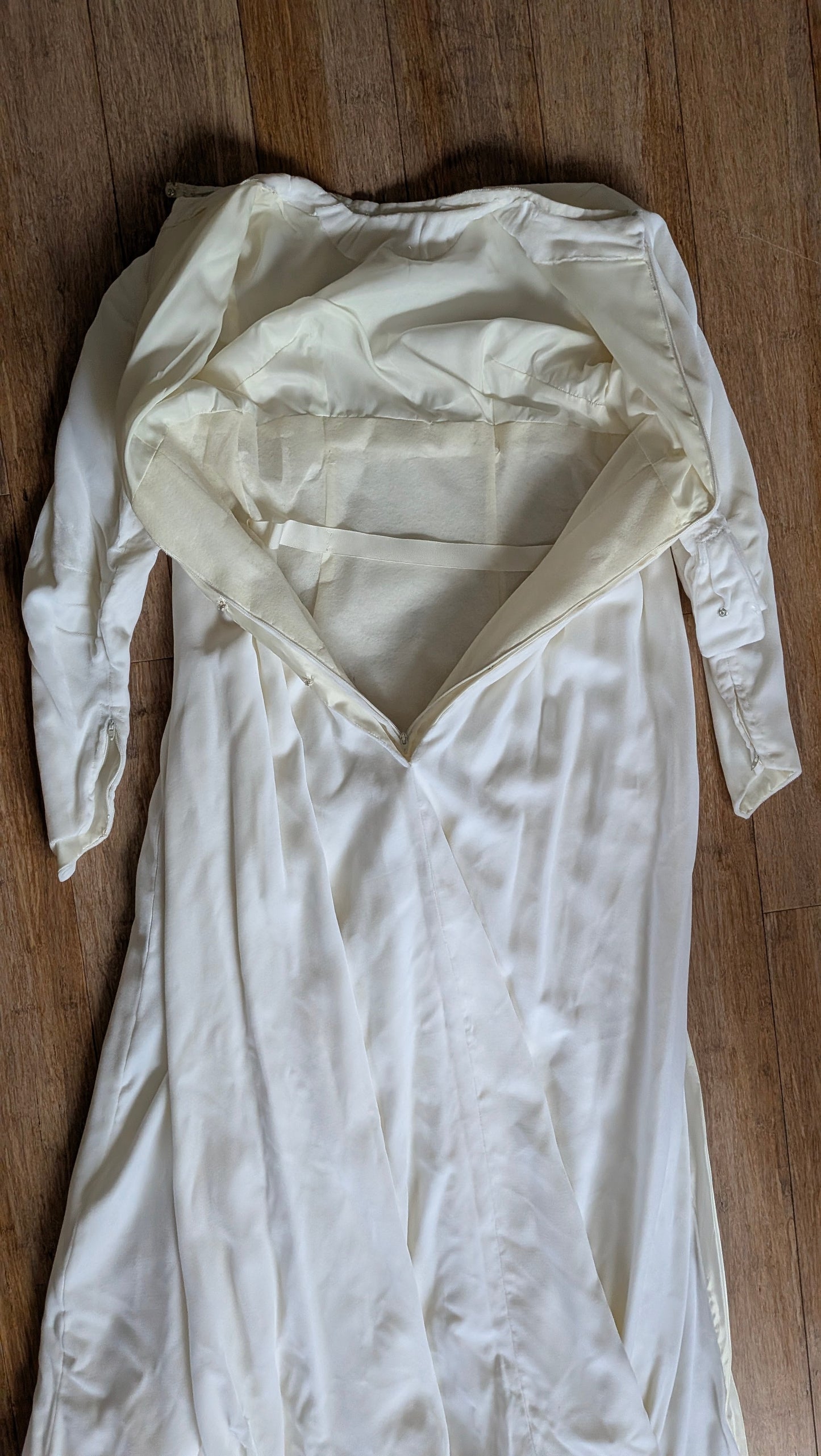 1960s velvet wedding gown Dress Rad Bonnie's Vintage