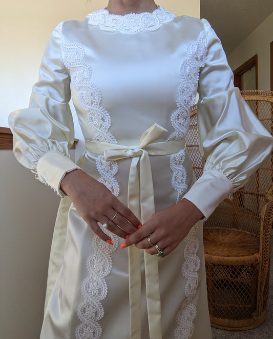 1960s Satin Wedding Gown Dress Rad Bonnie's Vintage
