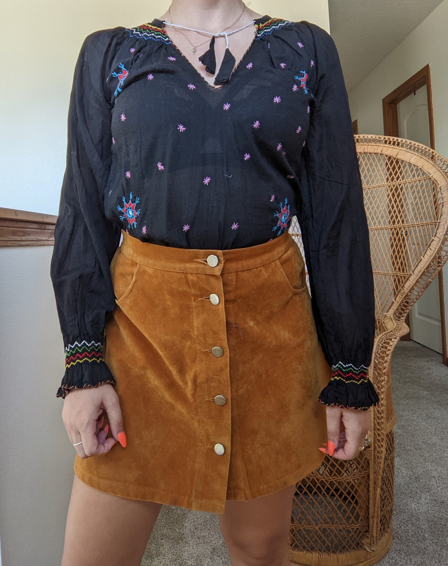 1970s Embroidered Folk Top Shirt Rad Bonnie's Vintage