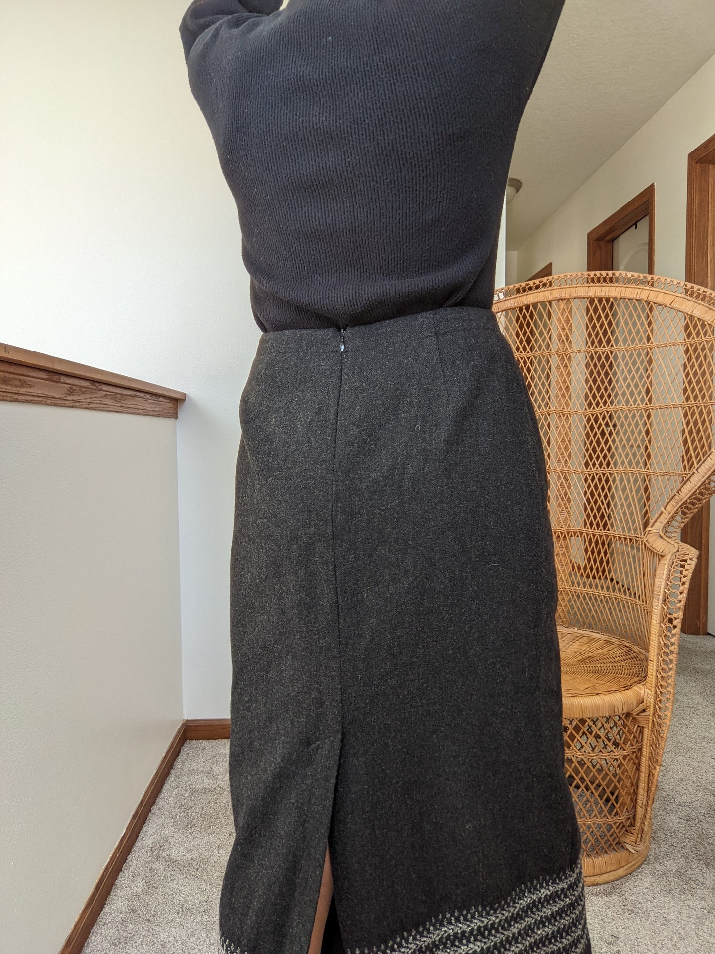 1980s Charcoal Blanket Skirt Skirt Rad Bonnie's Vintage