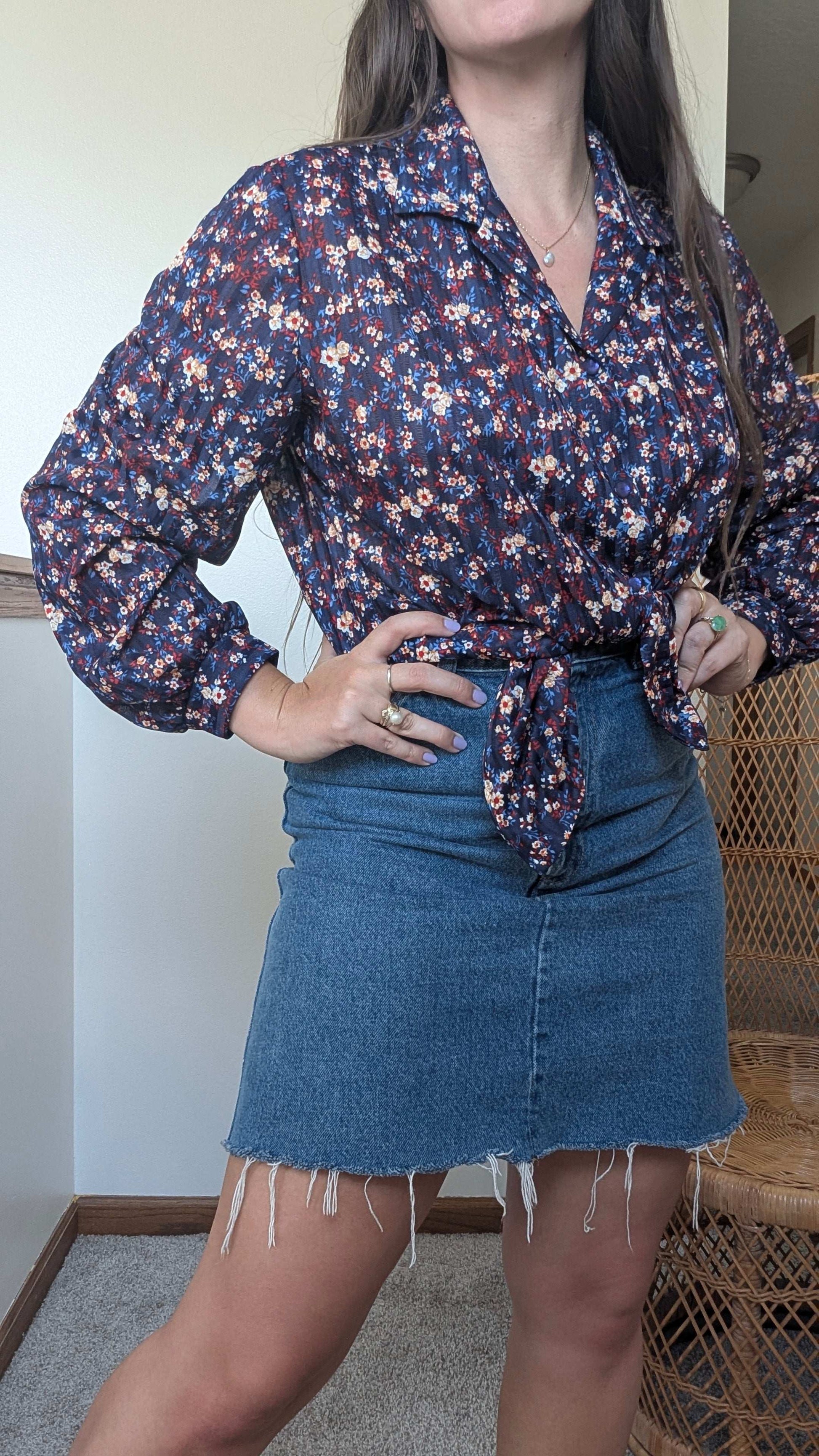 1970s floral button down Top Rad Bonnie's Vintage