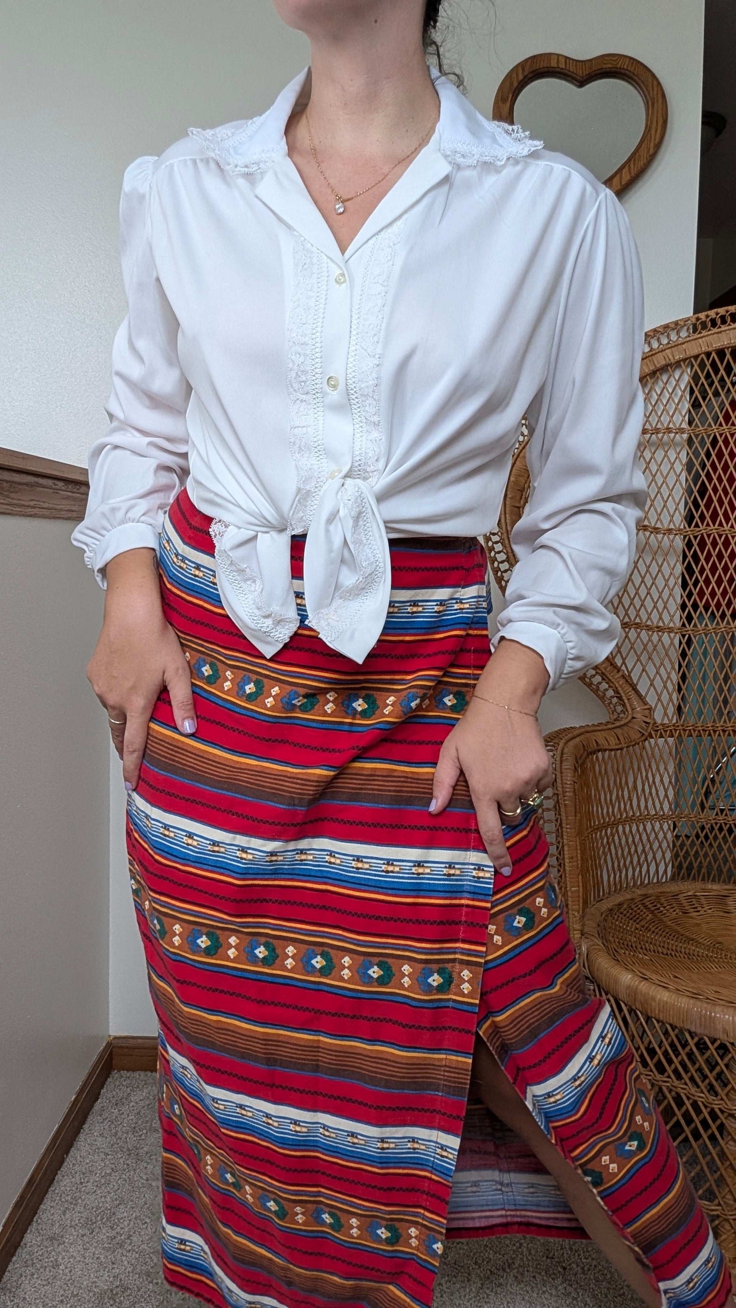 1970s white top Top Rad Bonnie's Vintage