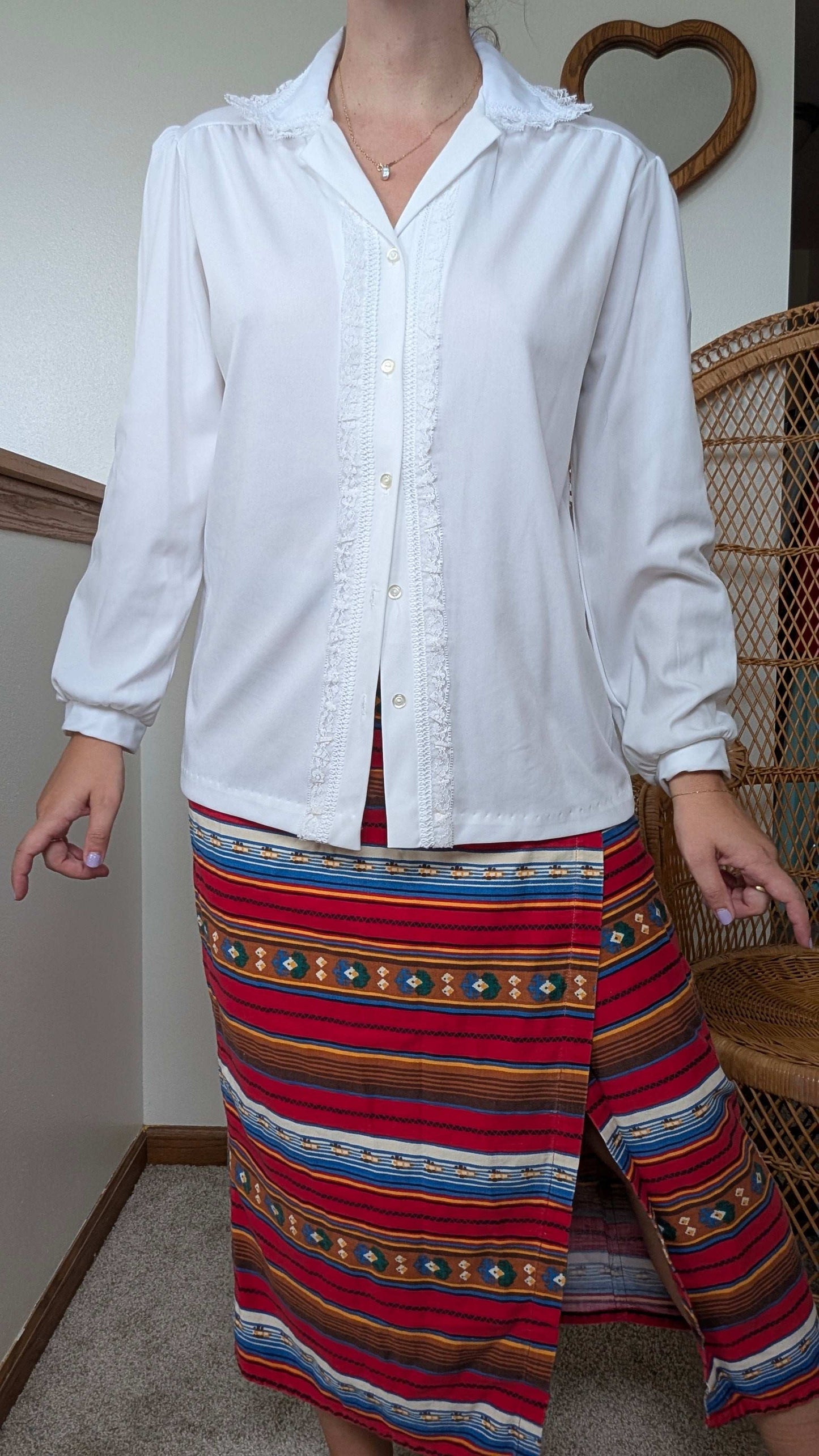 1970s white top Top Rad Bonnie's Vintage