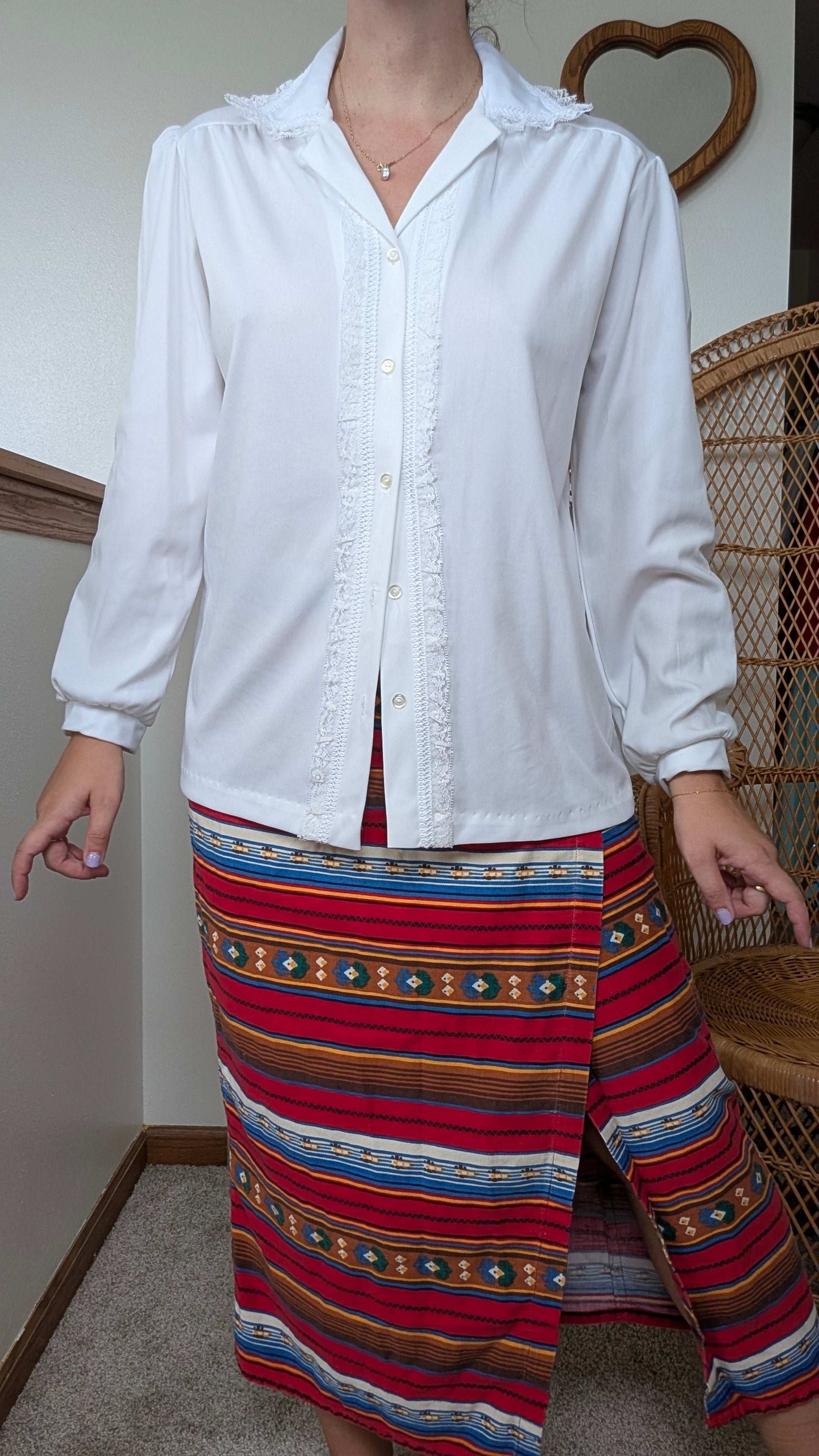 1970s white top Top Rad Bonnie's Vintage