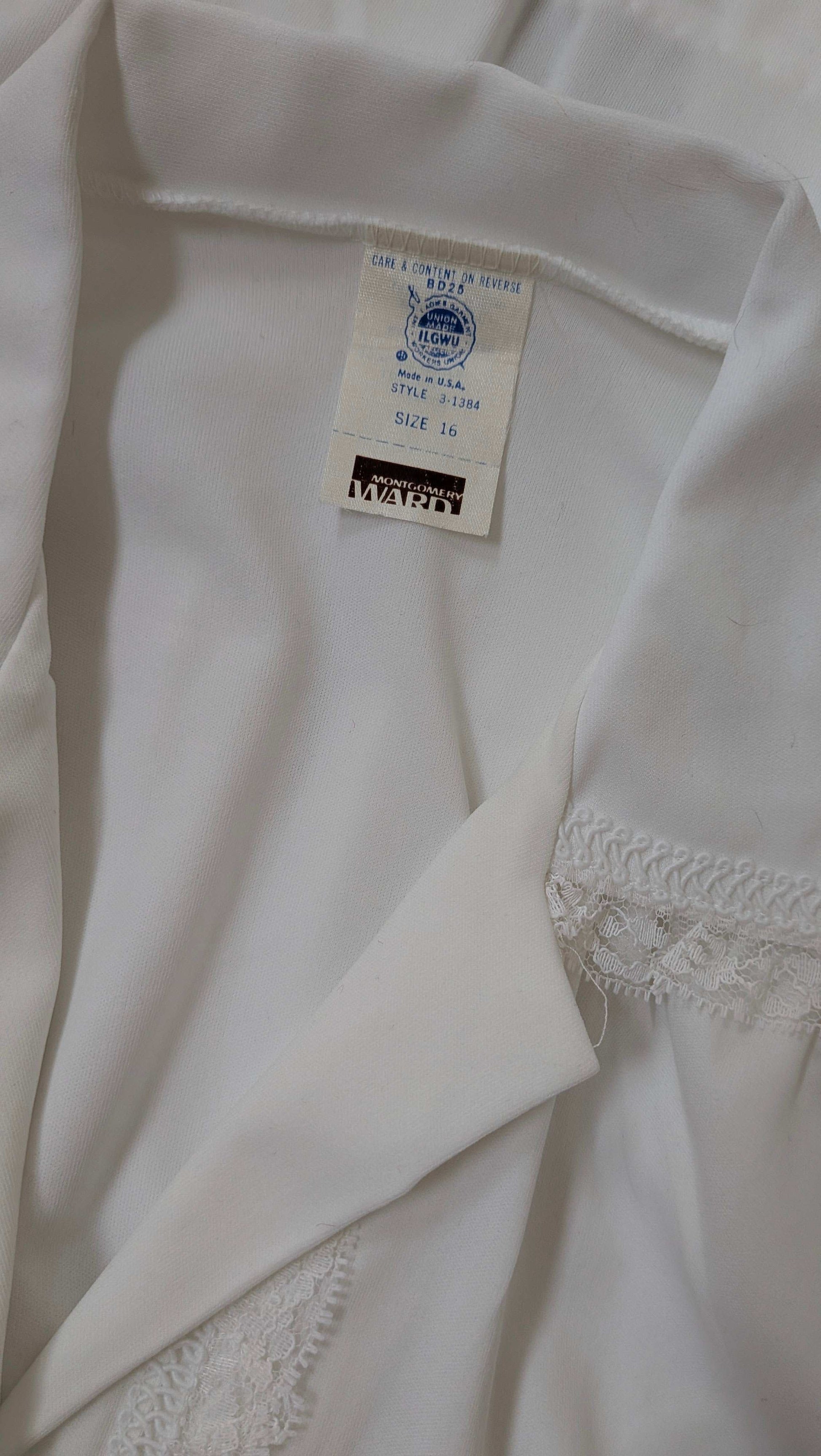 1970s white top Top Rad Bonnie's Vintage