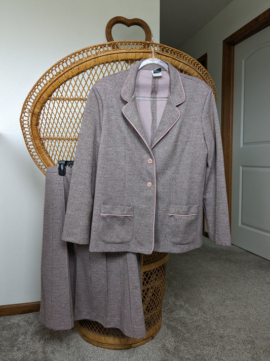 1970s pink tweed skirt suit Skirt suit Rad Bonnie's Vintage
