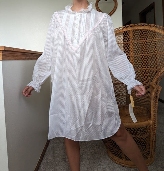 1980s deadstock night shirt Pajamas Rad Bonnie's Vintage