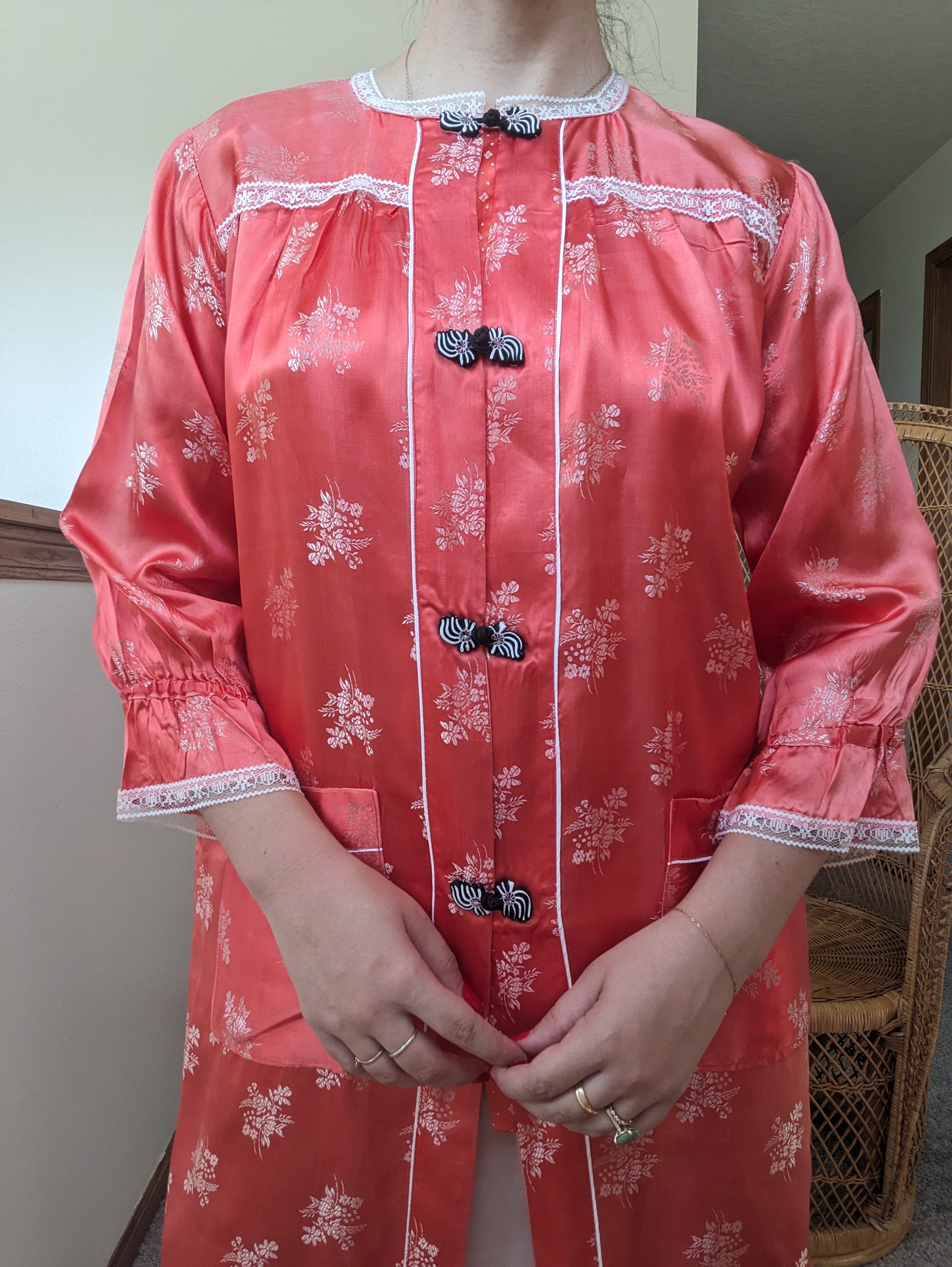 1970s robe Robe Rad Bonnie's Vintage