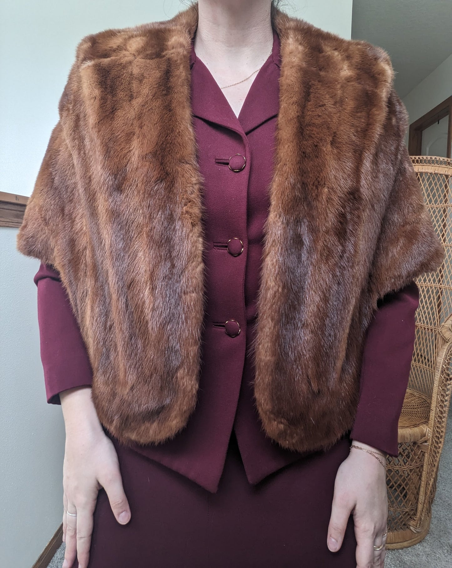 1940s fur capelet shawl