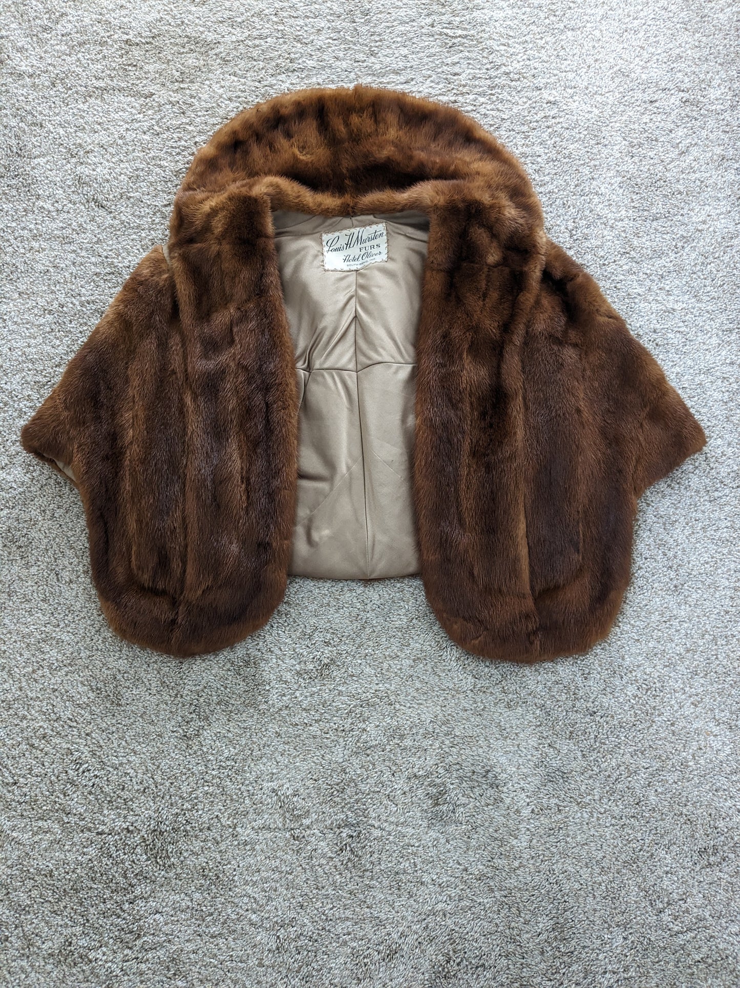1940s fur capelet shawl