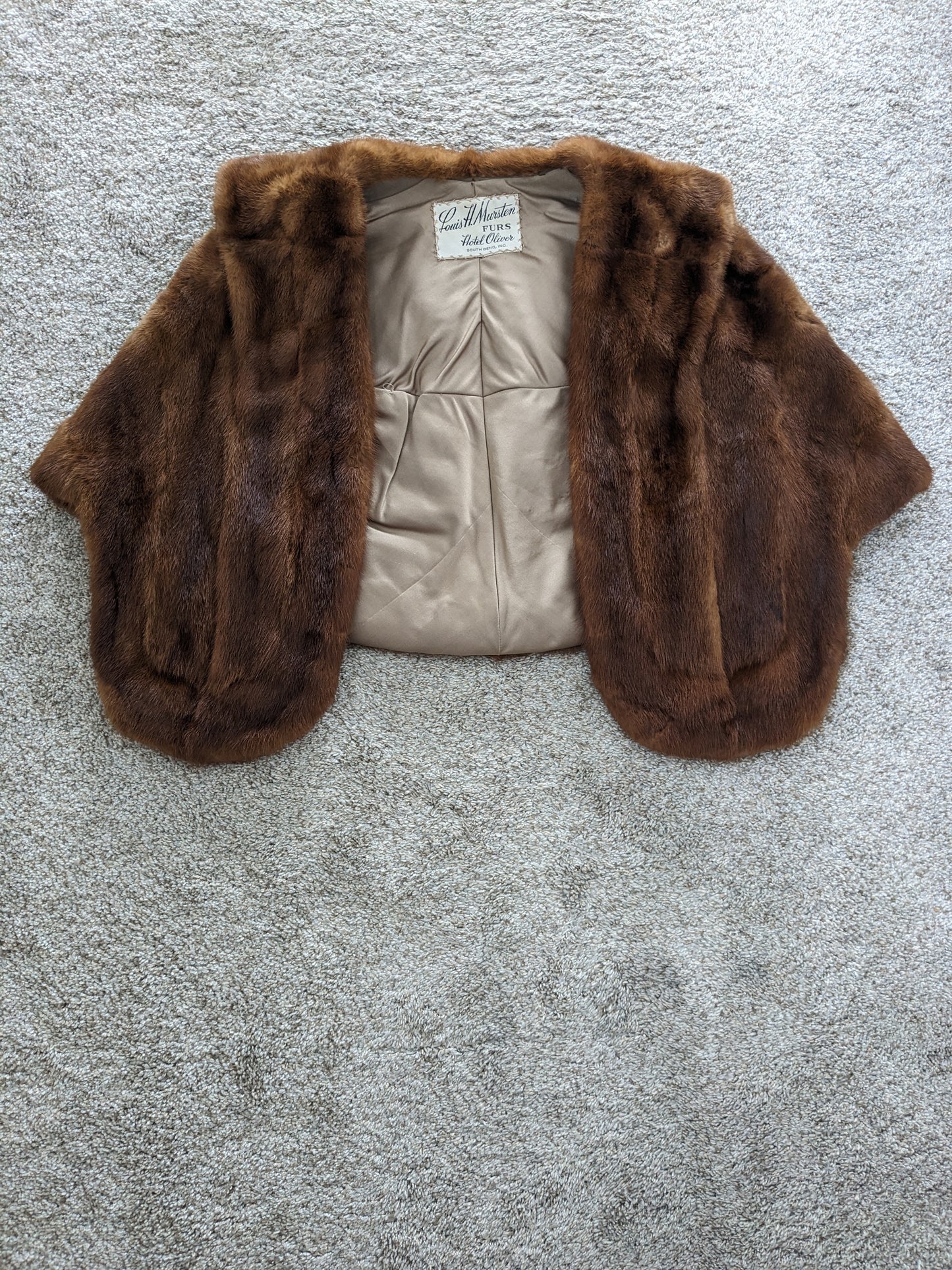 1940s fur capelet shawl