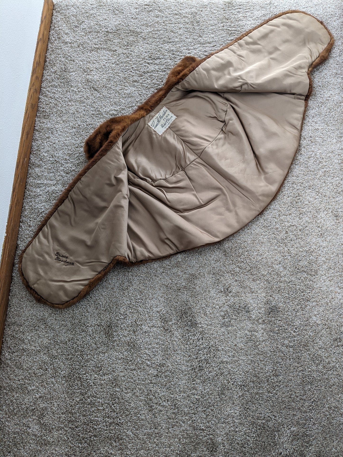 1940s fur capelet shawl