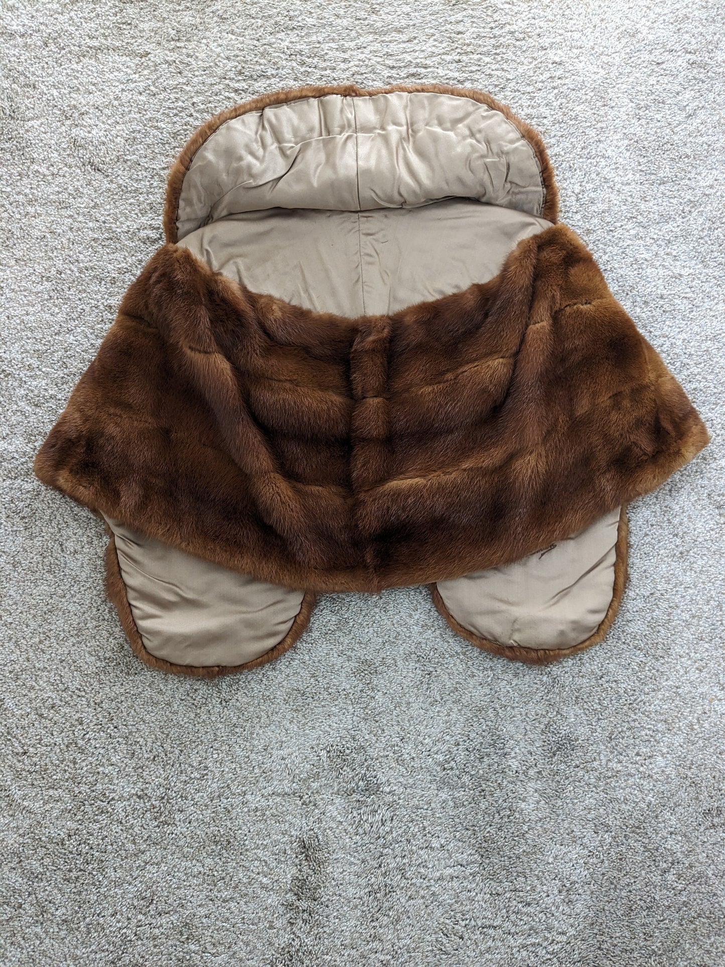 1940s fur capelet shawl
