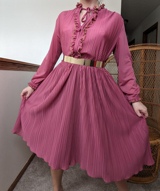 1970s pink pleated dress Dress Rad Bonnie's Vintage