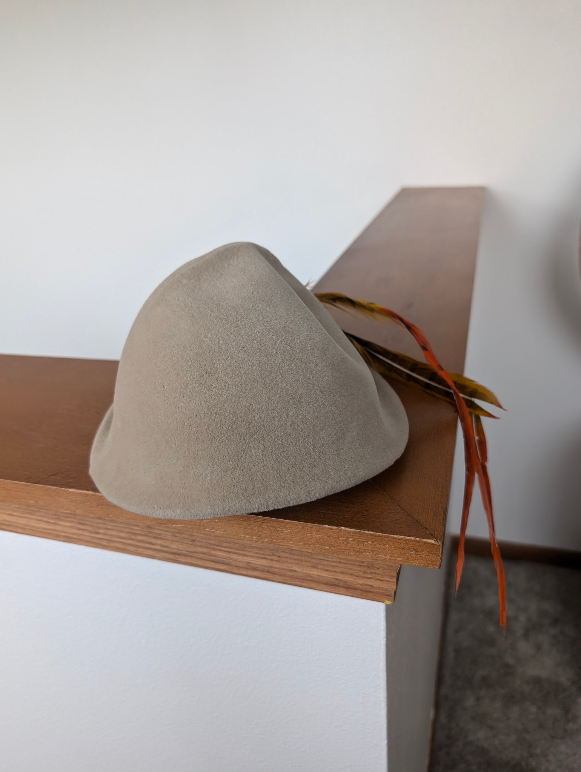 1940s teardrop feather hat hat Rad Bonnie's Vintage