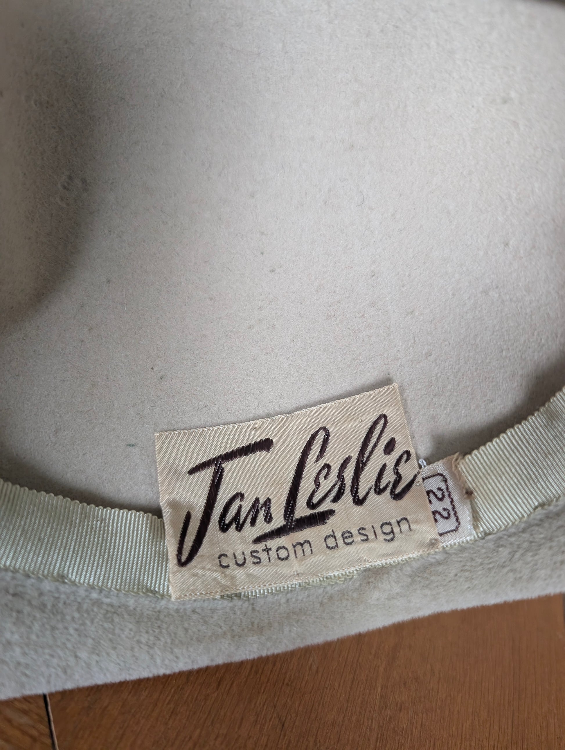1940s teardrop feather hat hat Rad Bonnie's Vintage