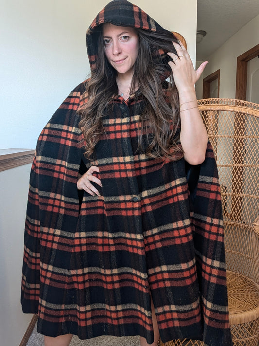 1970s plaid hooded cape Cape Rad Bonnie's Vintage