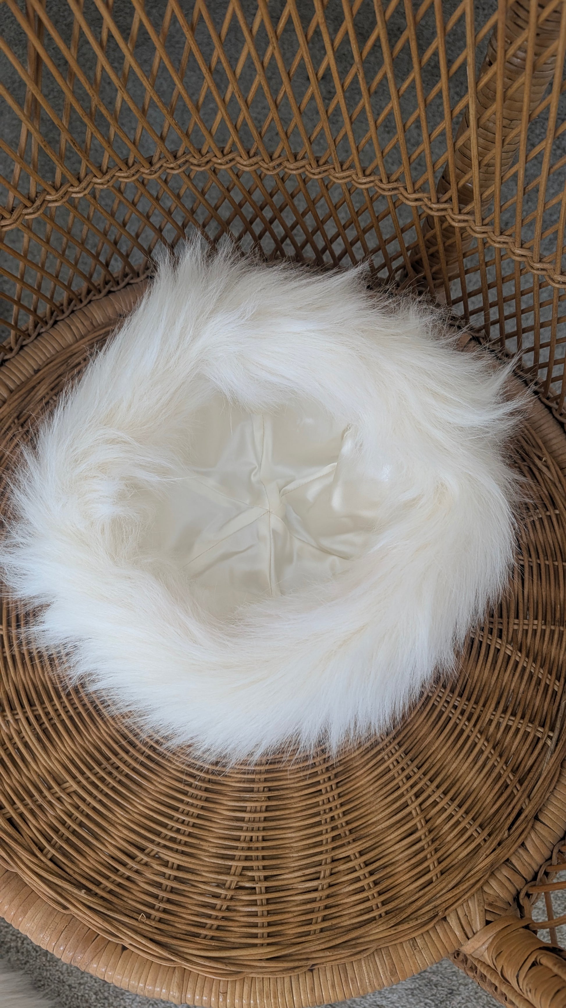 1980s fur hat hat Rad Bonnie's Vintage
