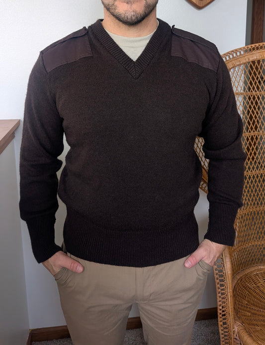 1990s military brown sweater