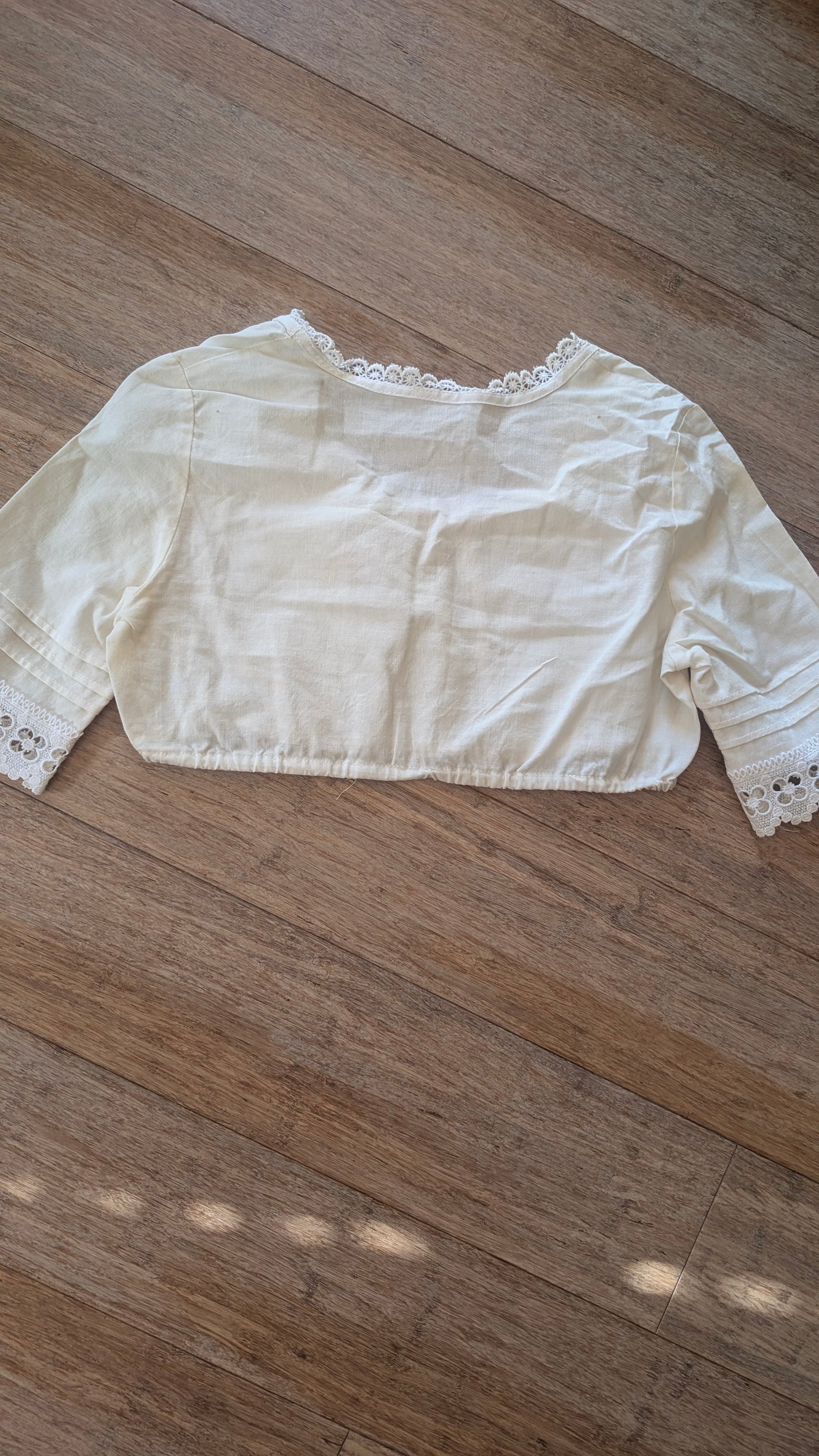 1970s drndl blouse Top Rad Bonnie's Vintage