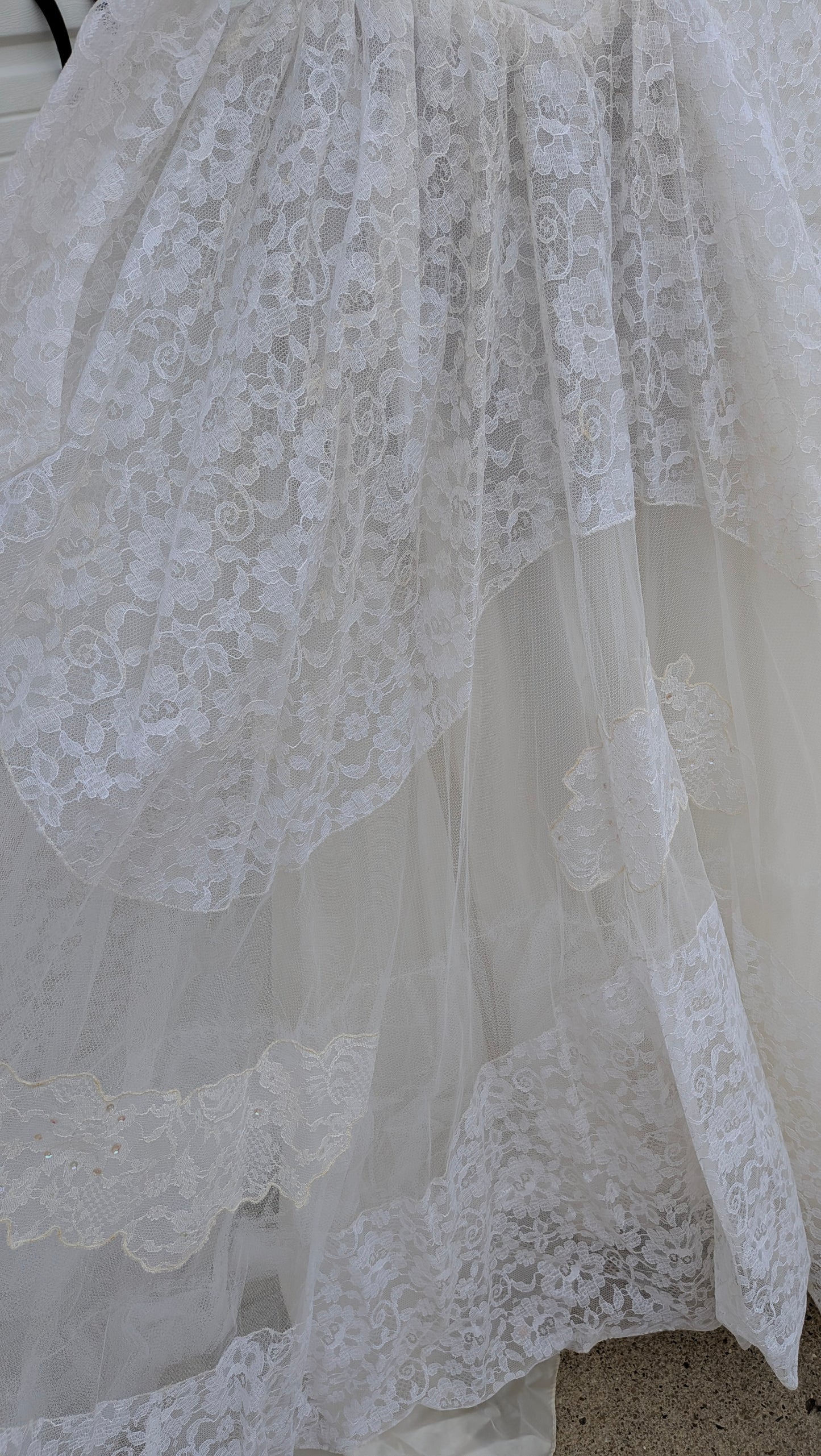 1960s lace wedding gown Dress Rad Bonnie's Vintage