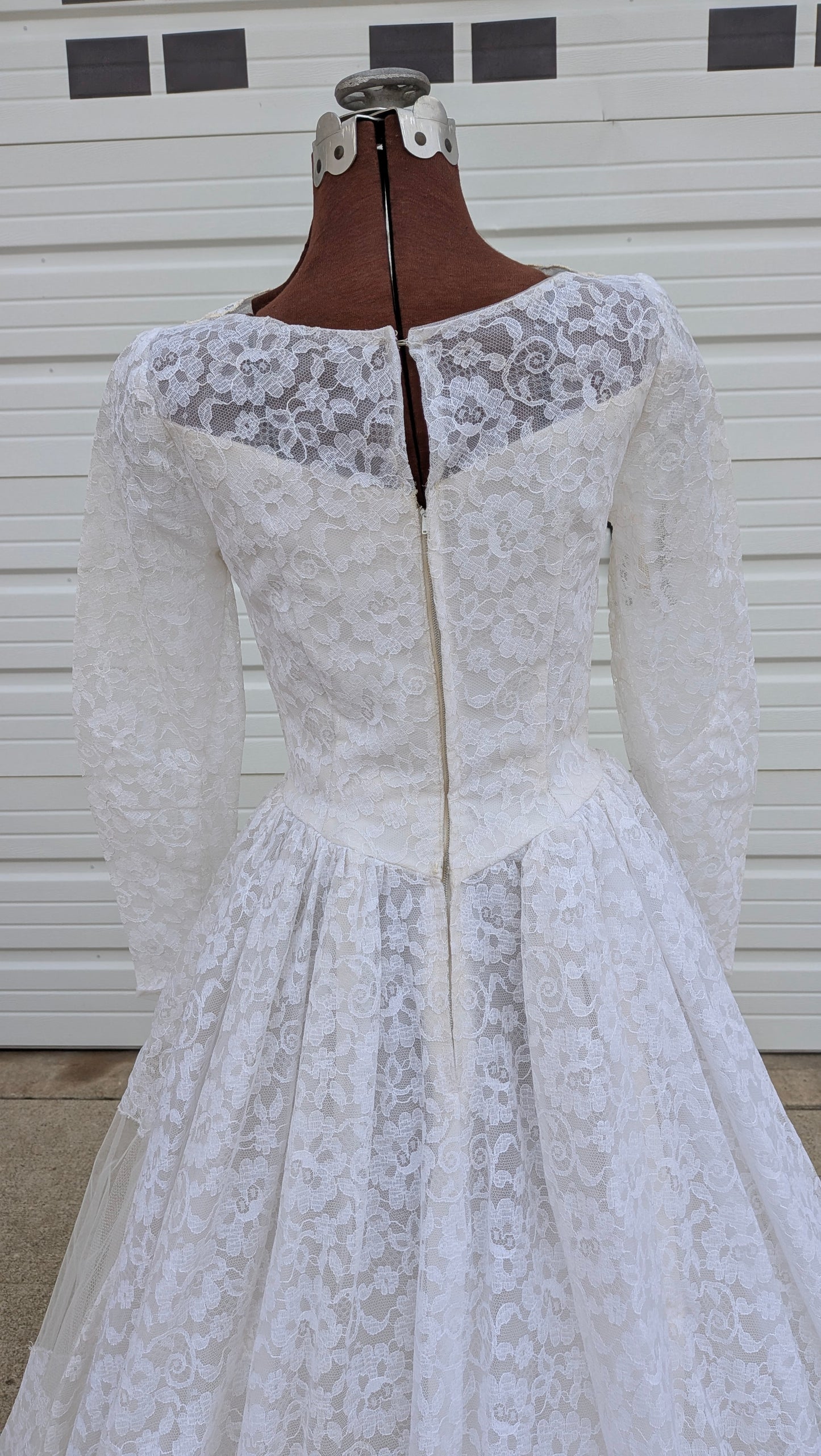 1960s lace wedding gown Dress Rad Bonnie's Vintage