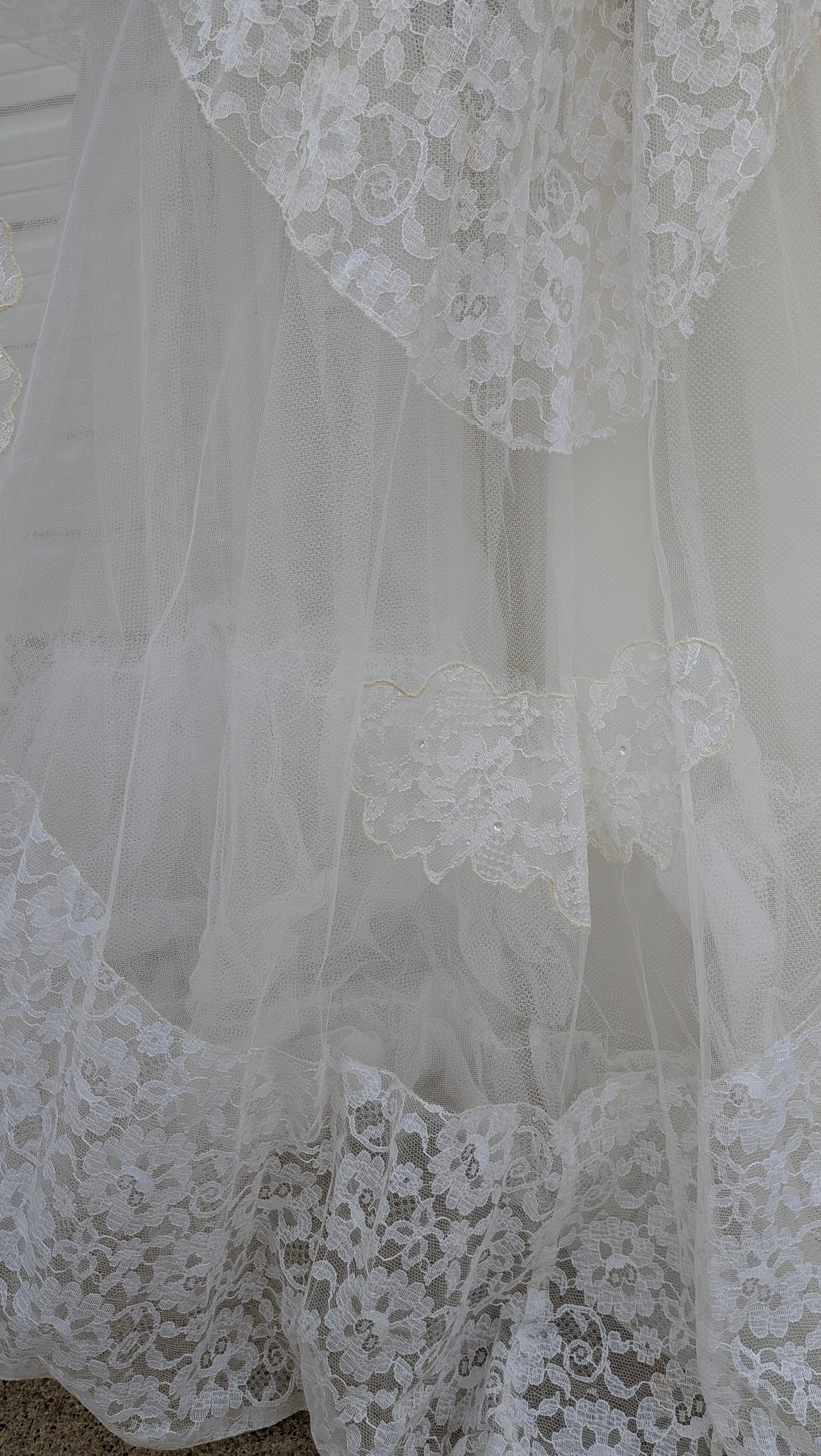 1960s lace wedding gown Dress Rad Bonnie's Vintage