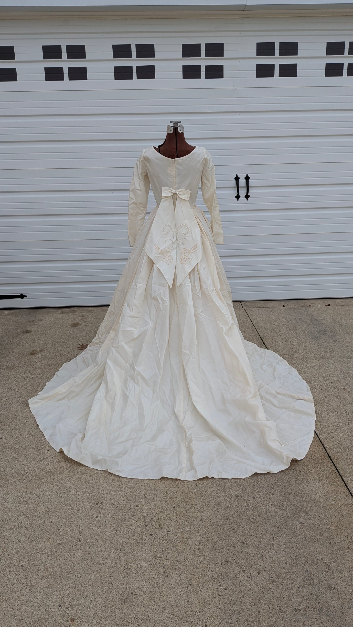 1950s beaded wedding gown Dress Rad Bonnie's Vintage