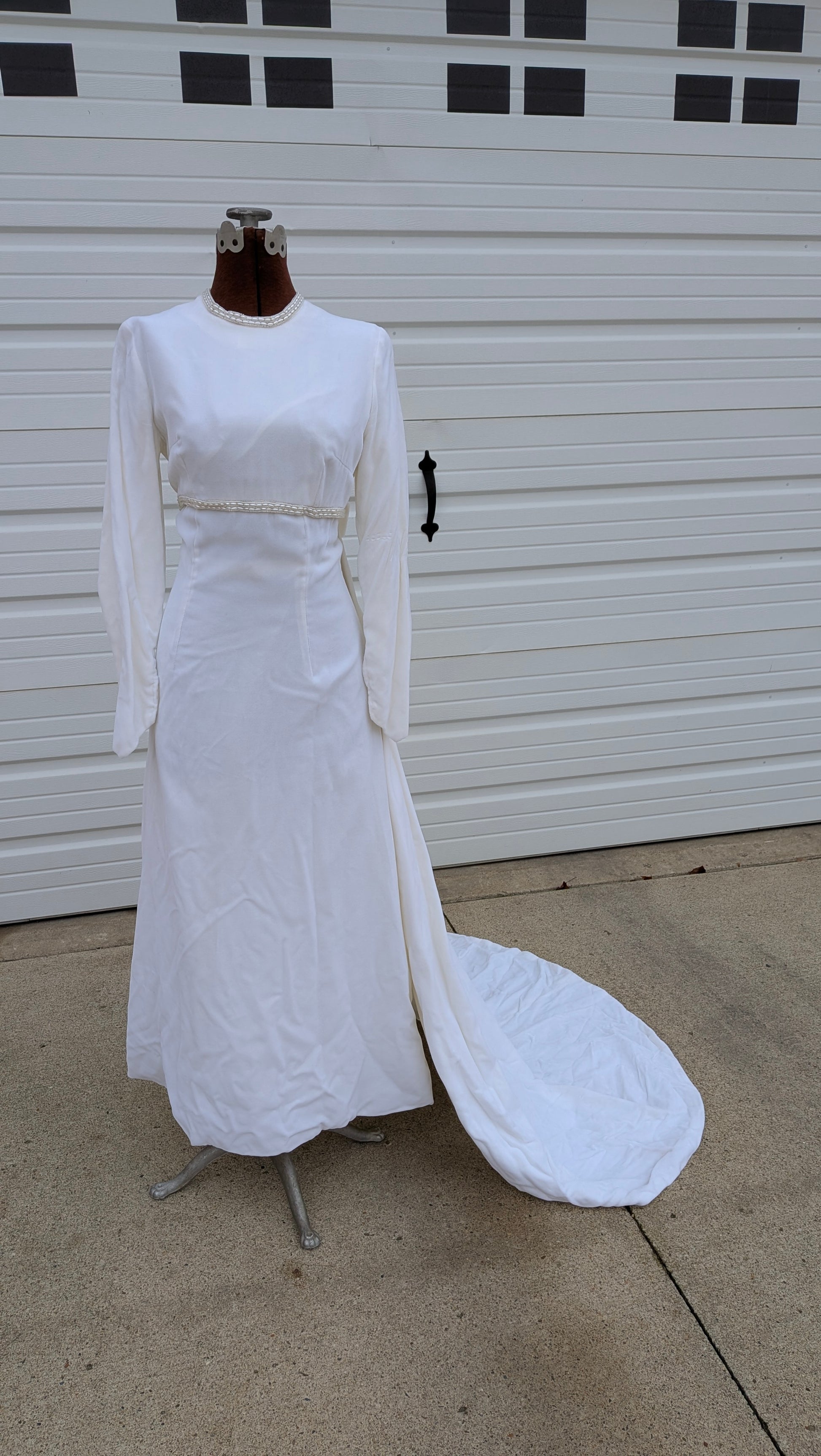 1960s velvet wedding gown Dress Rad Bonnie's Vintage