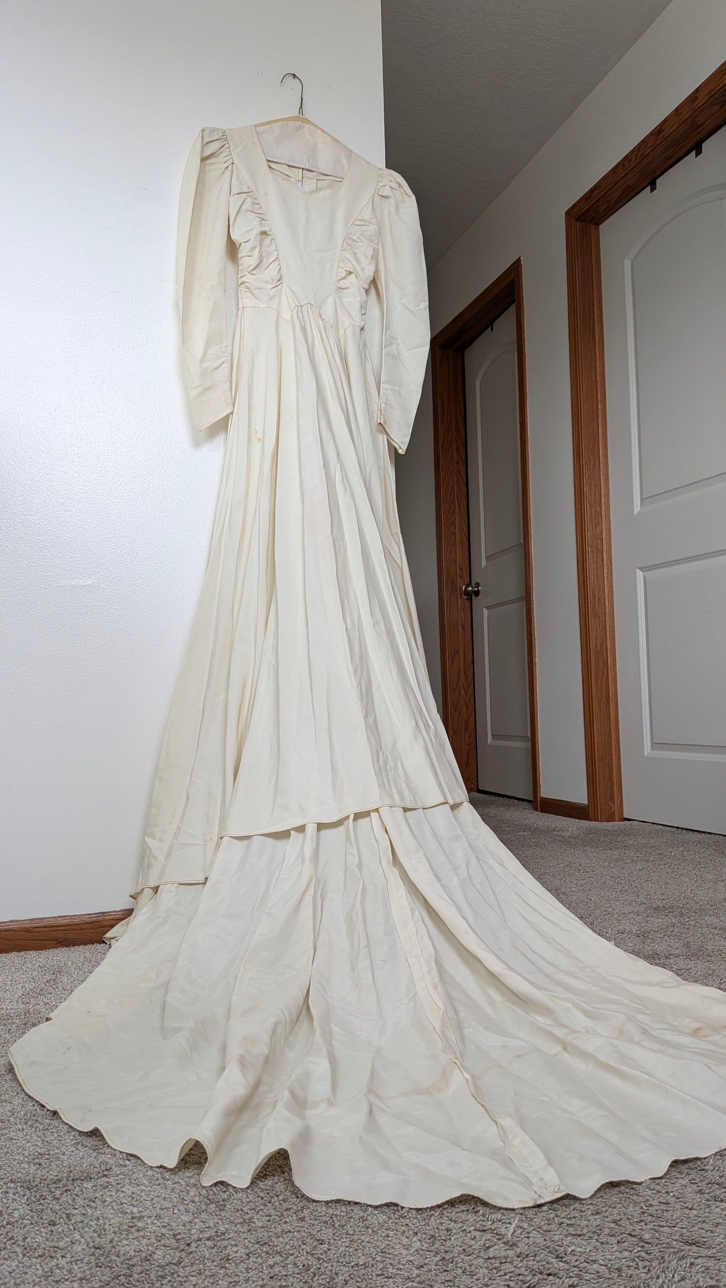 1930s wedding gown Dress Rad Bonnie's Vintage
