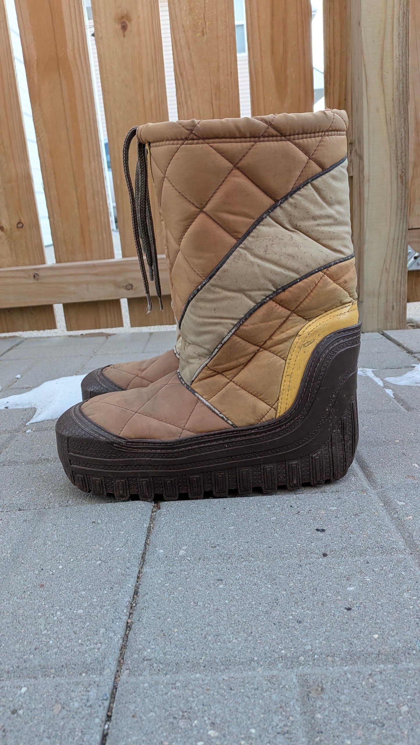 1970s moon boots
