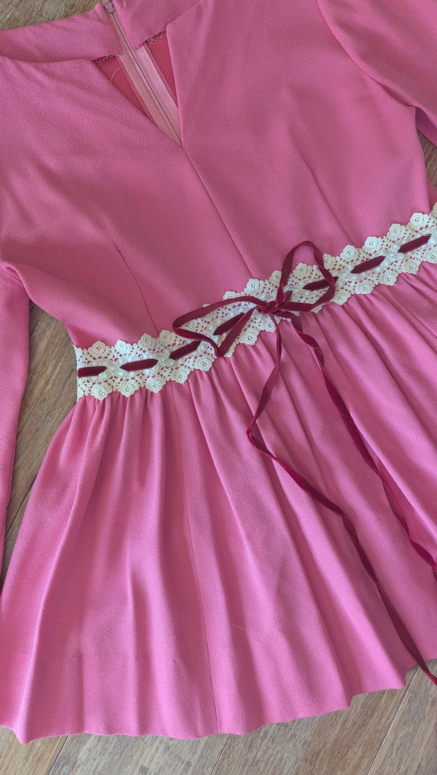 1960s pink top