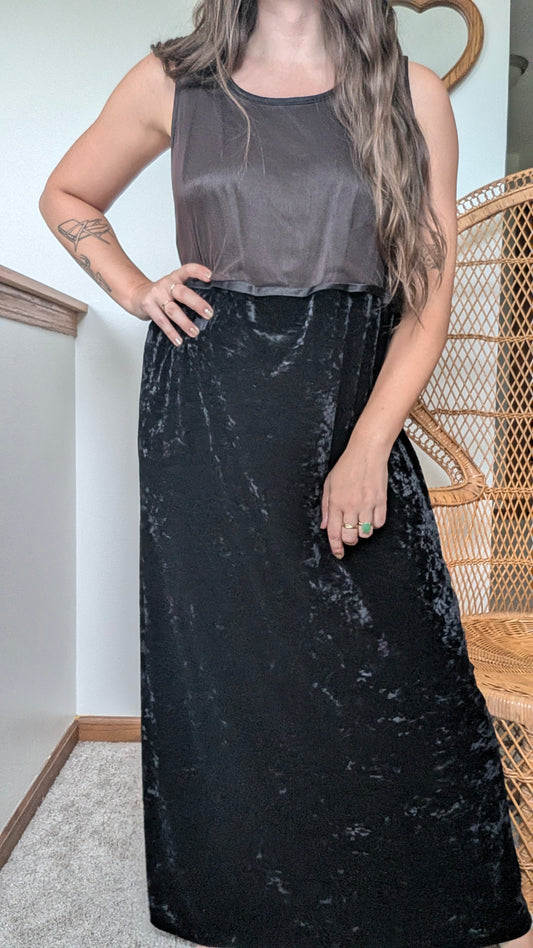 1990s velvet dress Dress Rad Bonnie's Vintage