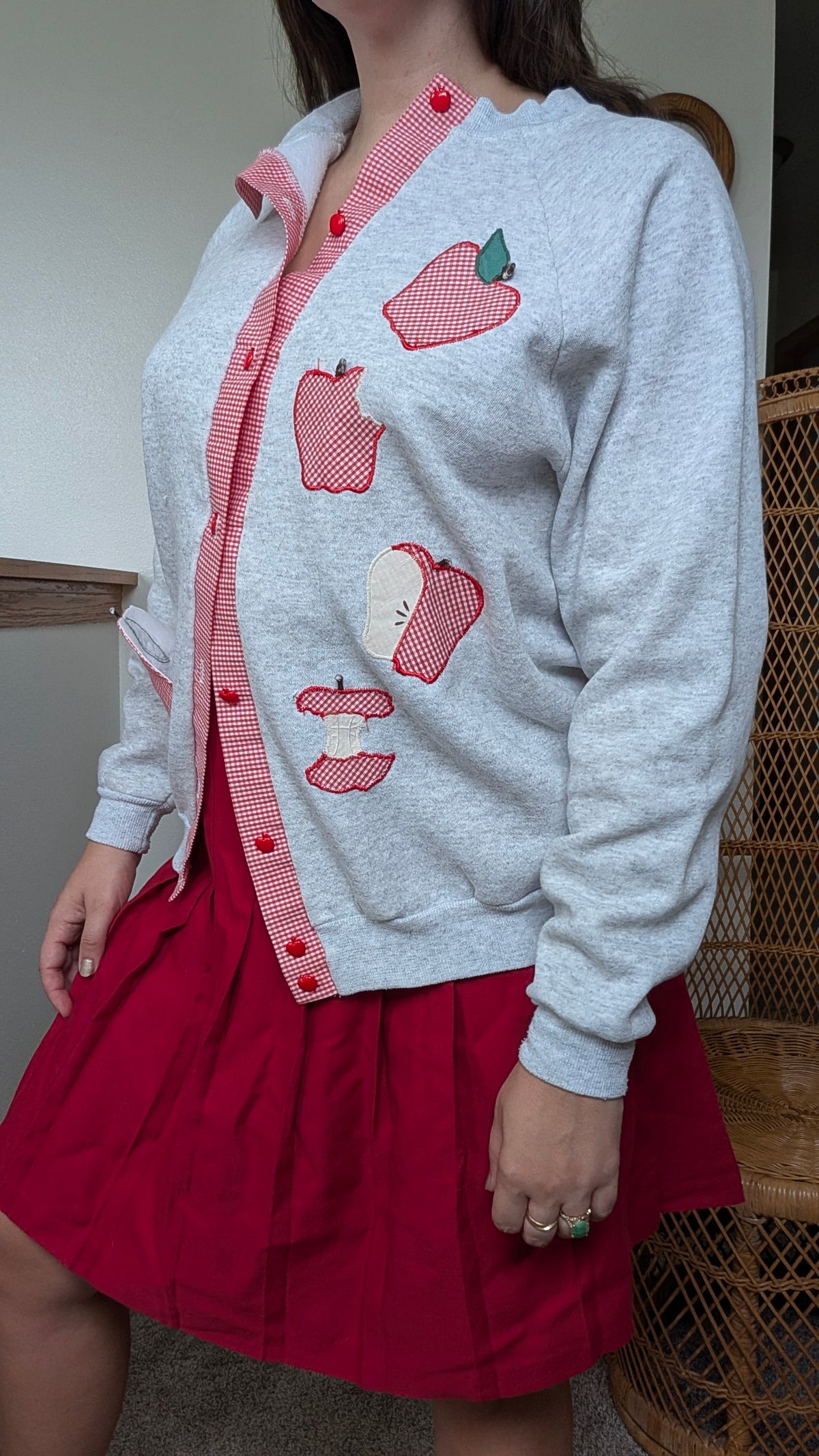 1980s apple sweatshirt