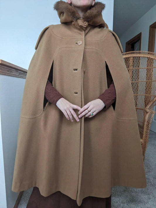 1950s Light Brown Cape Cape Rad Bonnie's Vintage