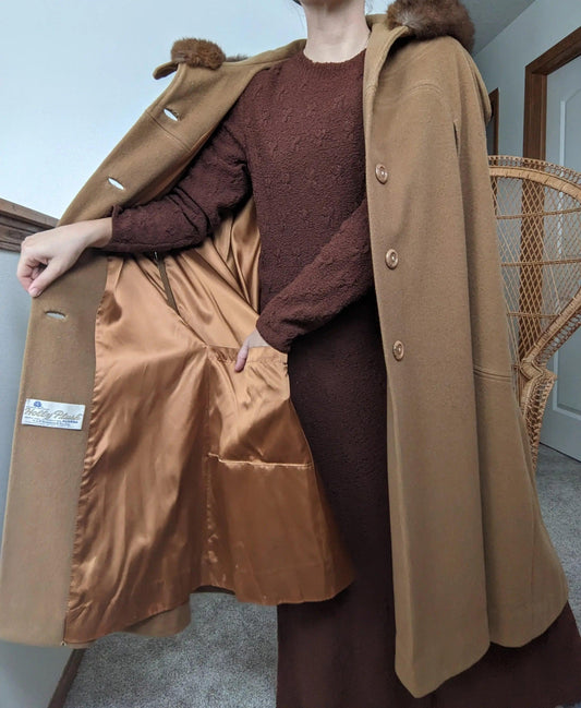 1950s Light Brown Cape Cape Rad Bonnie's Vintage