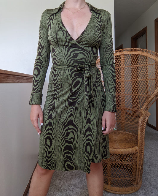 Modern Dian Von Furstenberg Silk Tree Ring Print Wrap Dress Dress Rad Bonnie's Vintage