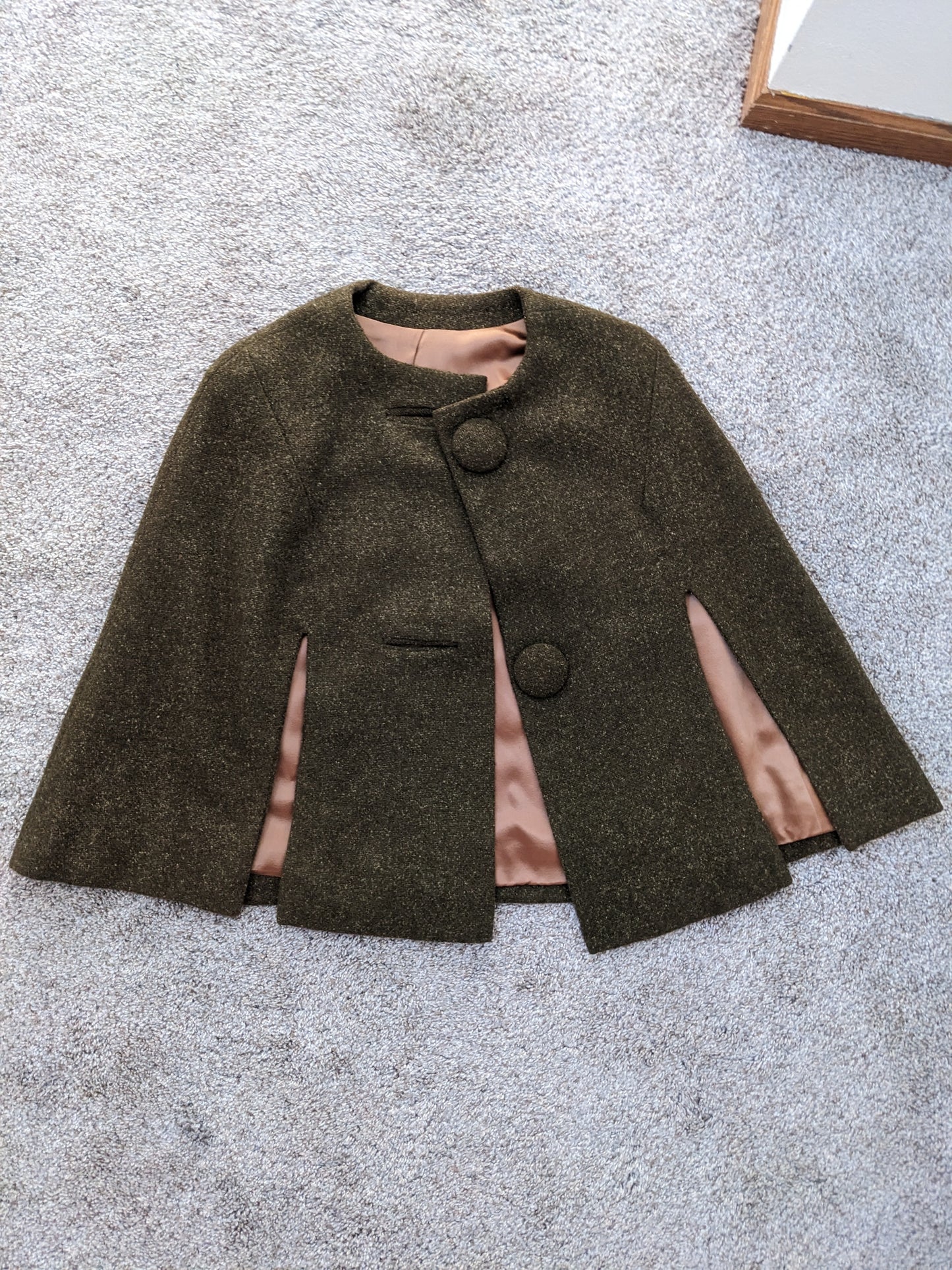 1960s olive cape Rad Bonnie's Vintage