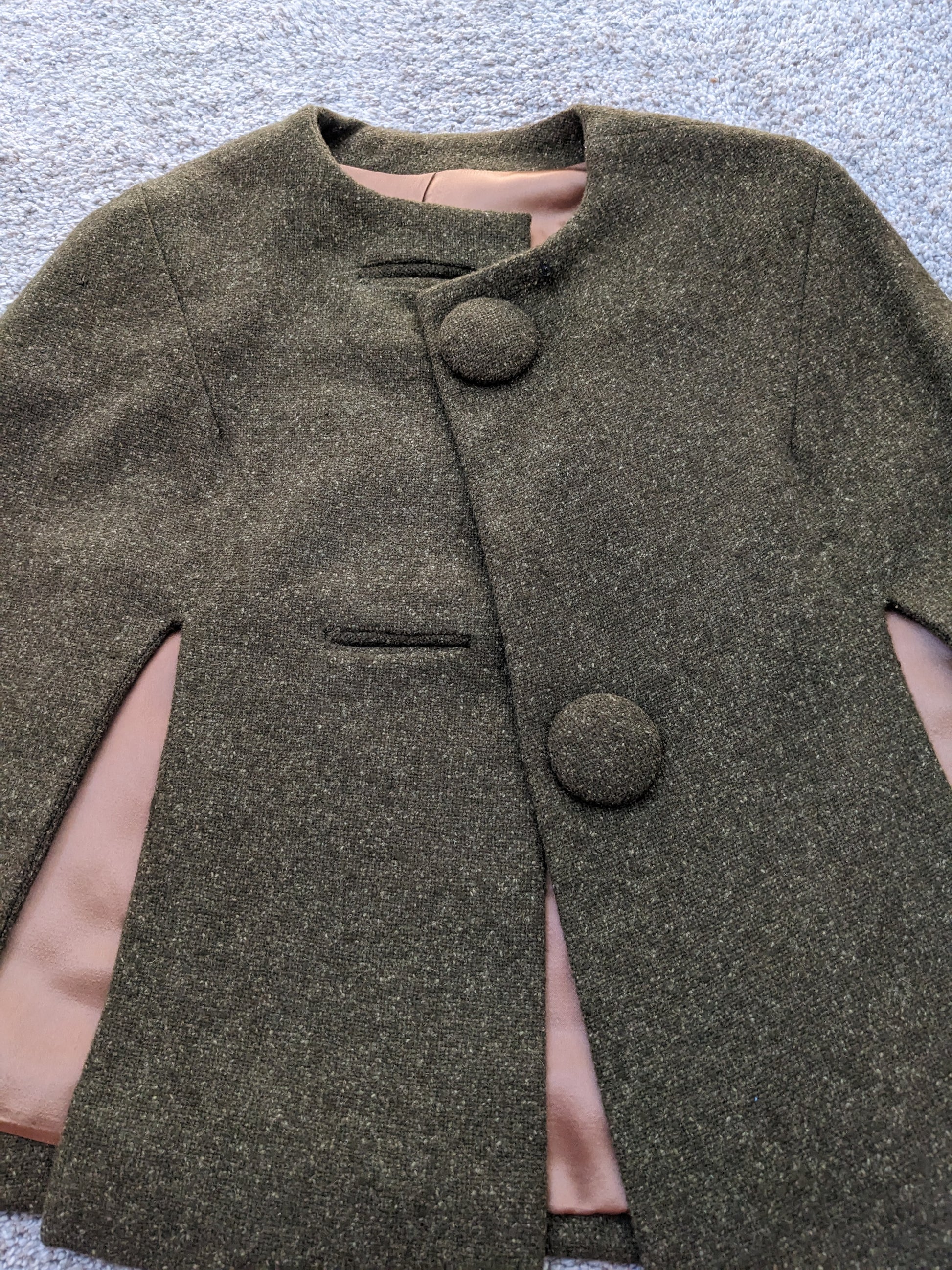 1960s olive cape Rad Bonnie's Vintage
